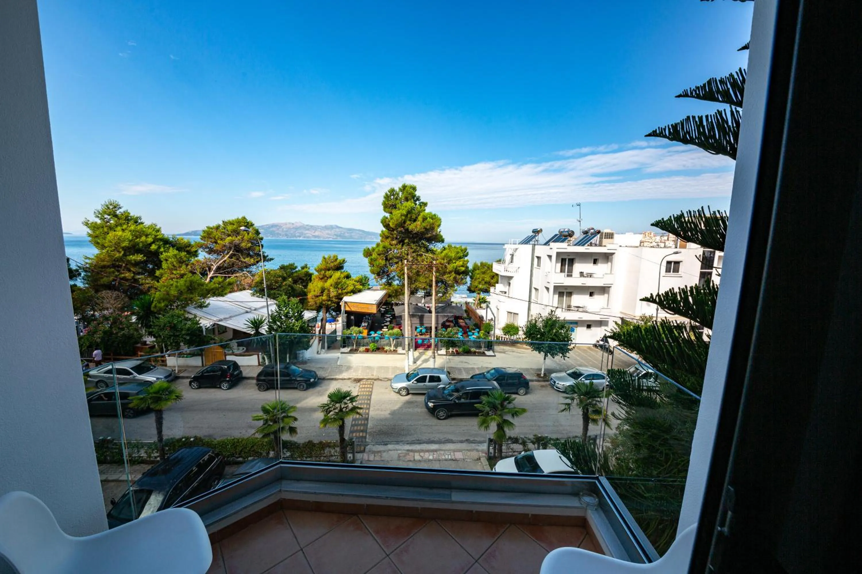 Day in New Heaven Hotel