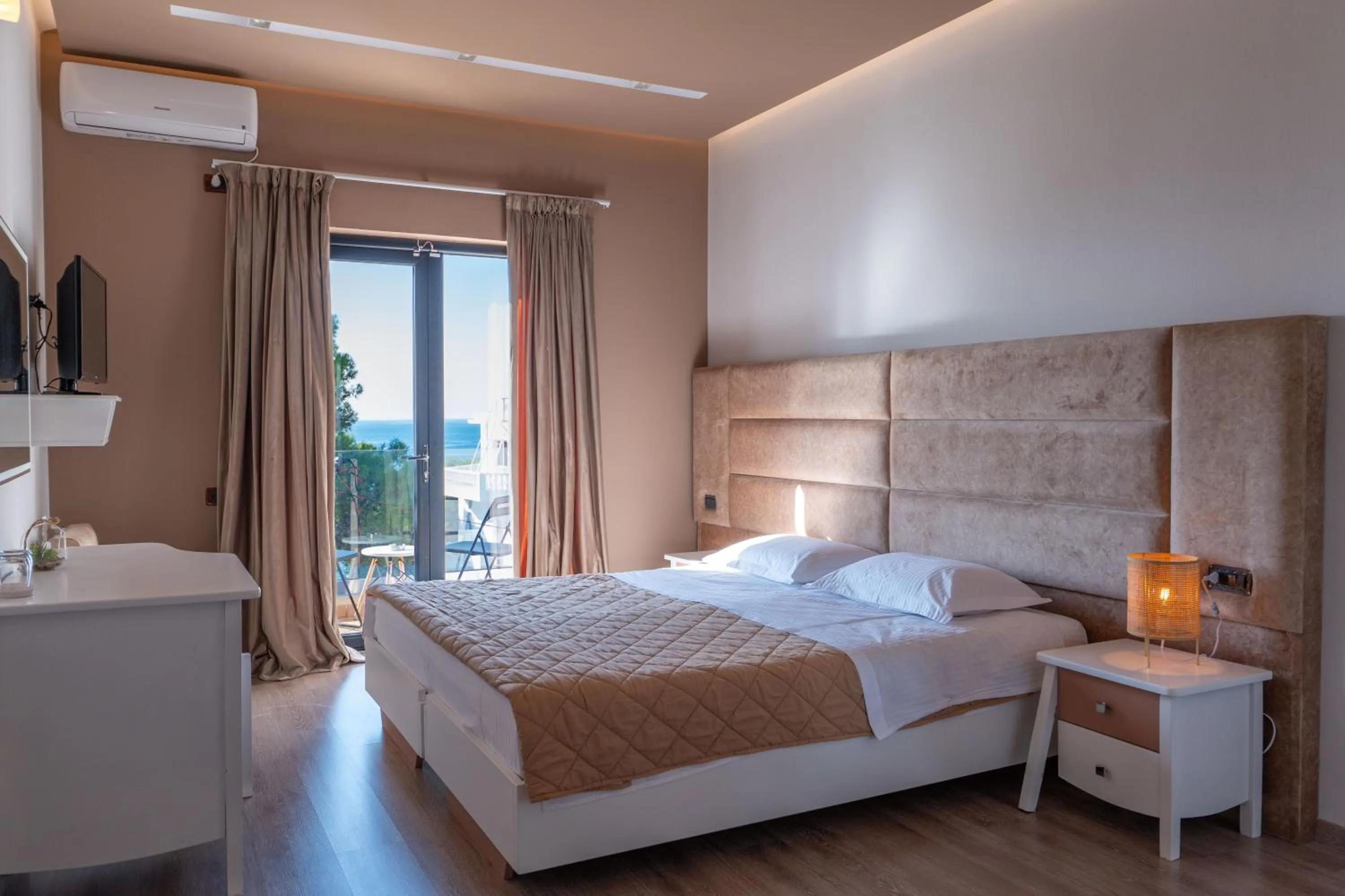 Bed in New Heaven Hotel