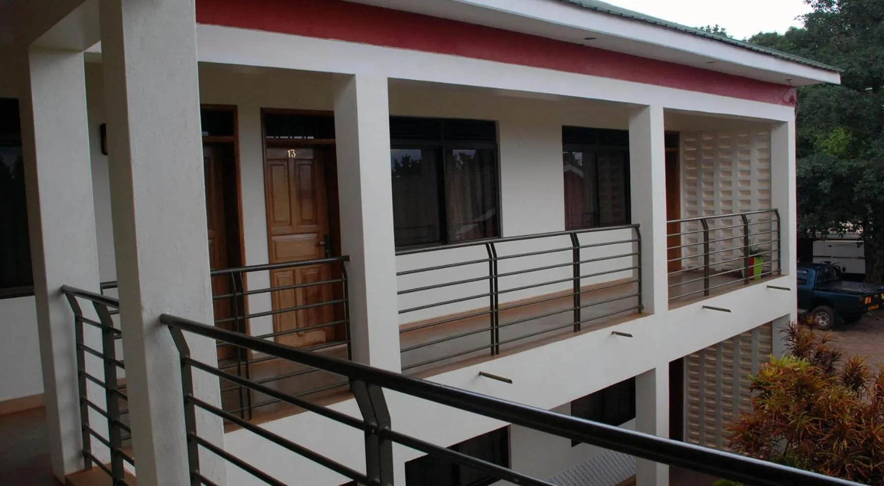 Facade/entrance in Kanberra Hotel