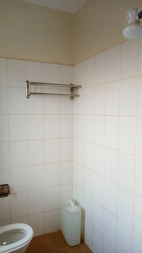 Toilet in Kanberra Hotel