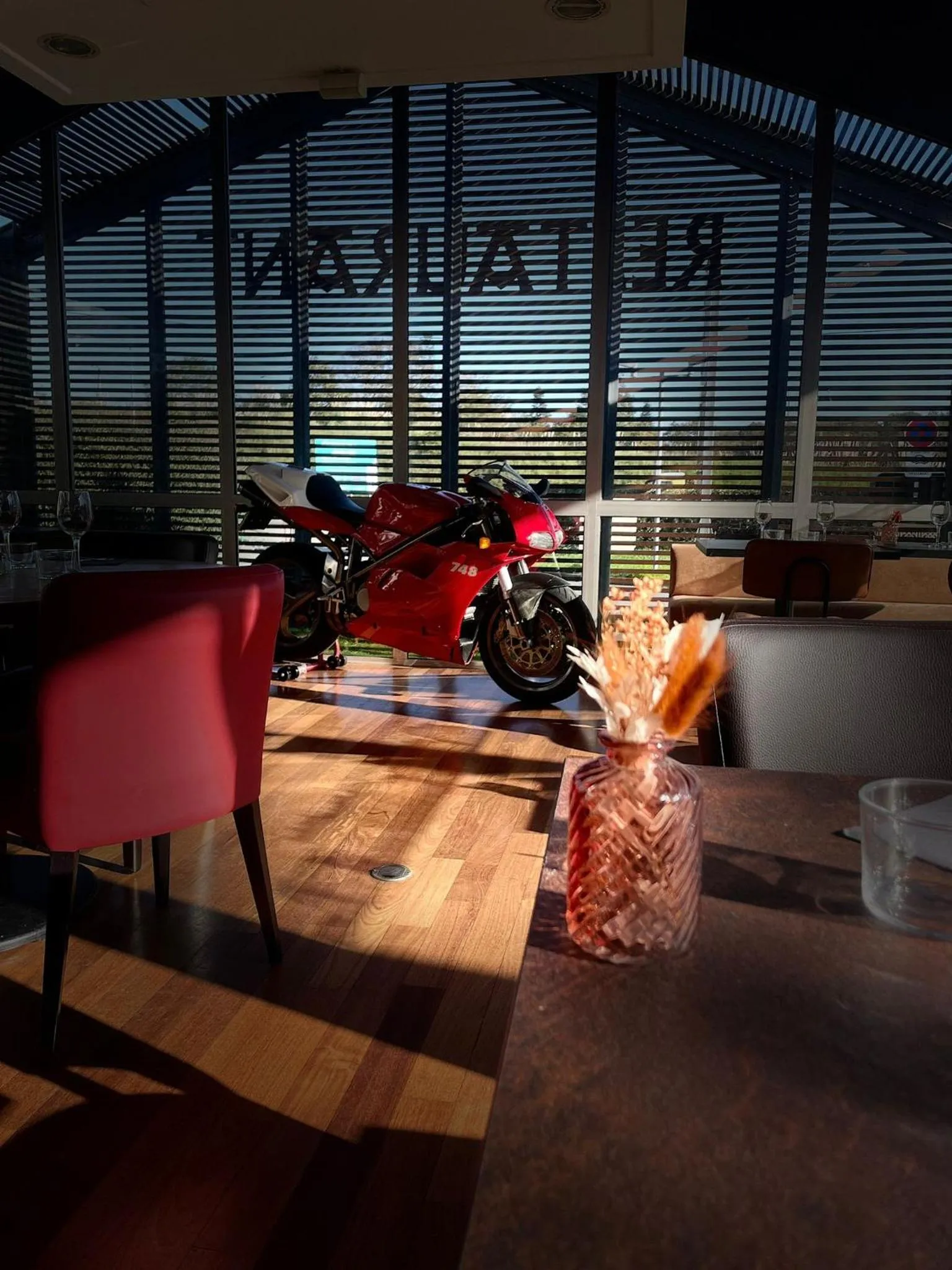 Restaurant/places to eat in Hôtel Les Genêts Bayonne