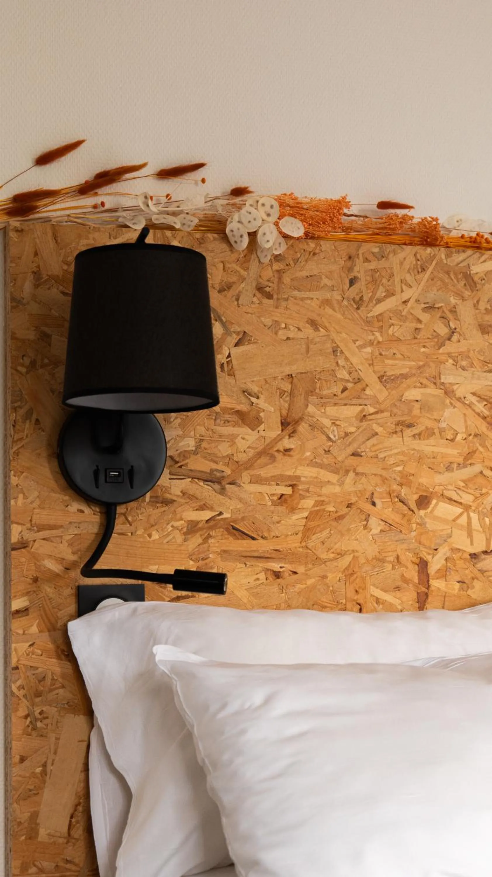 Bed in Hôtel Les Genêts Bayonne