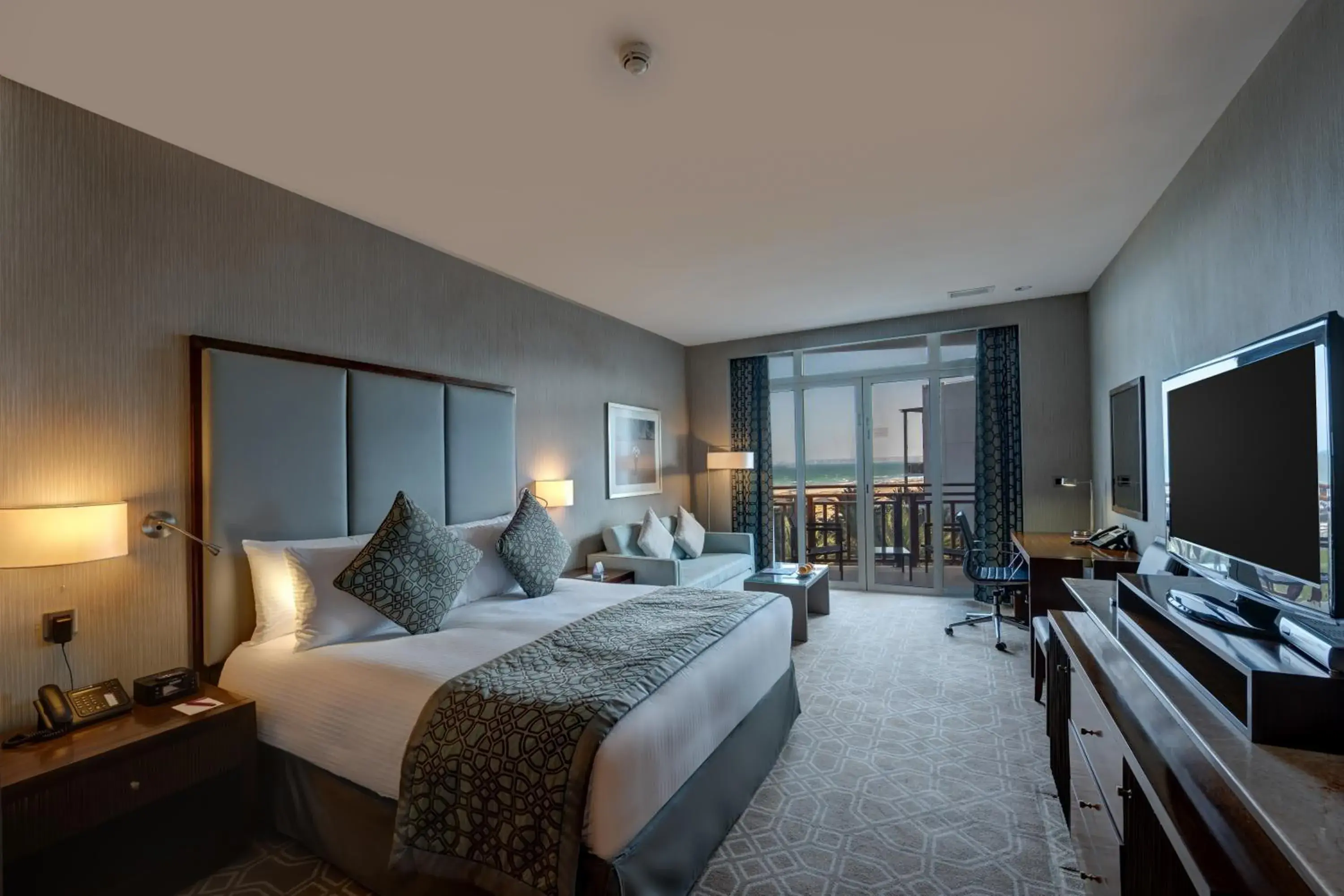 King Room - Sea Front in Crowne Plaza Duqm by IHG King Room - Sea Front in Crowne Plaza Duqm by IHG