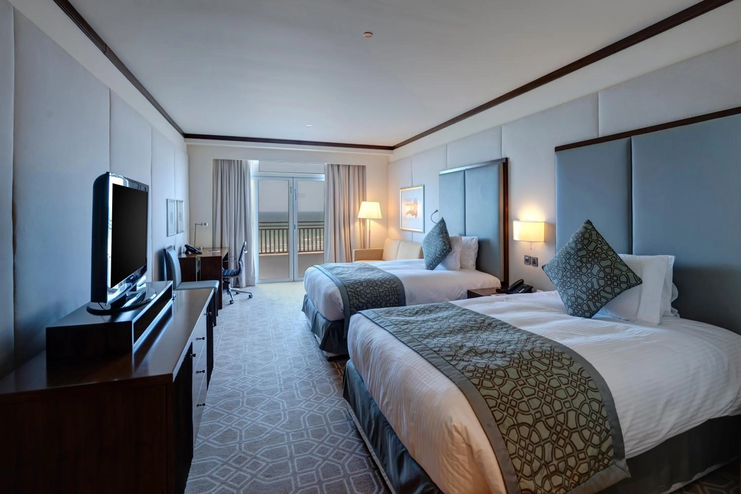 Bedroom, Bed in Crowne Plaza Duqm by IHG