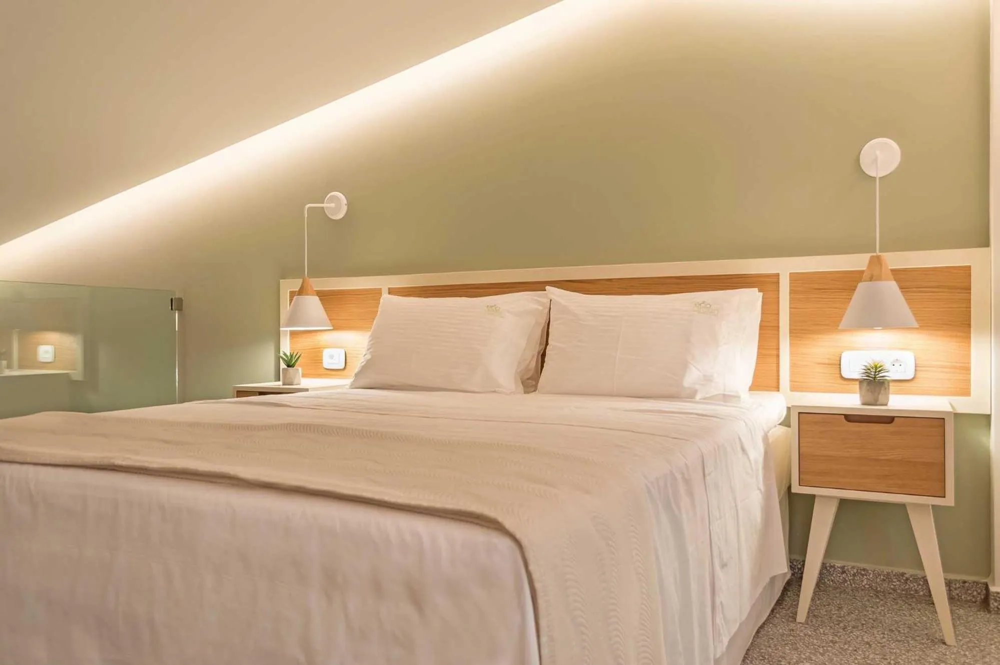 Property building, Bed in Eco Green Residences & Suites