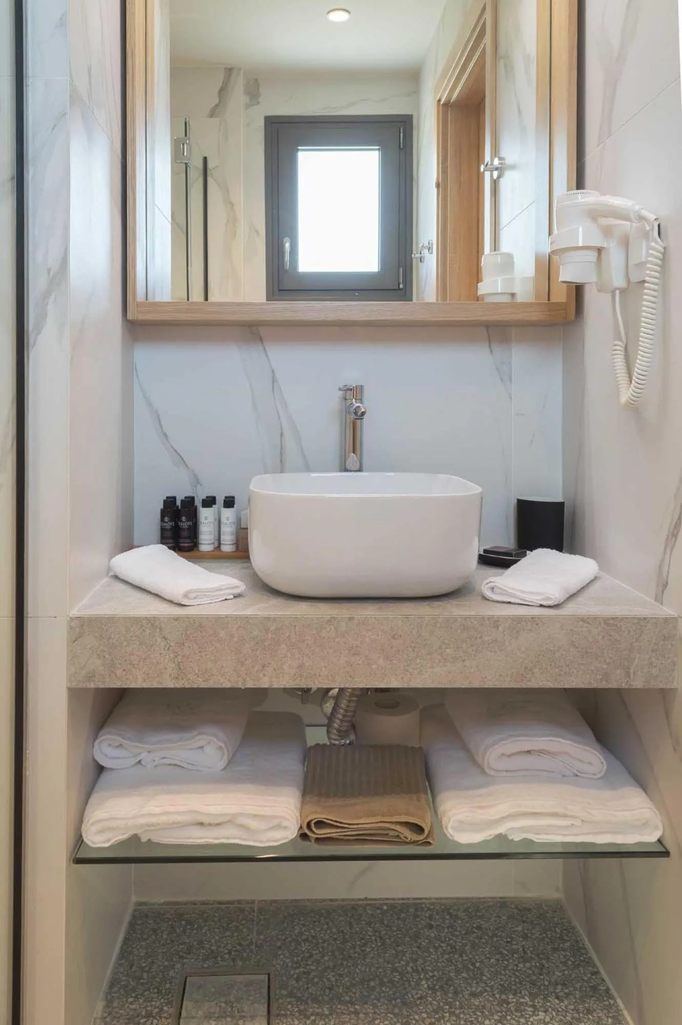 Bathroom in Eco Green Residences & Suites