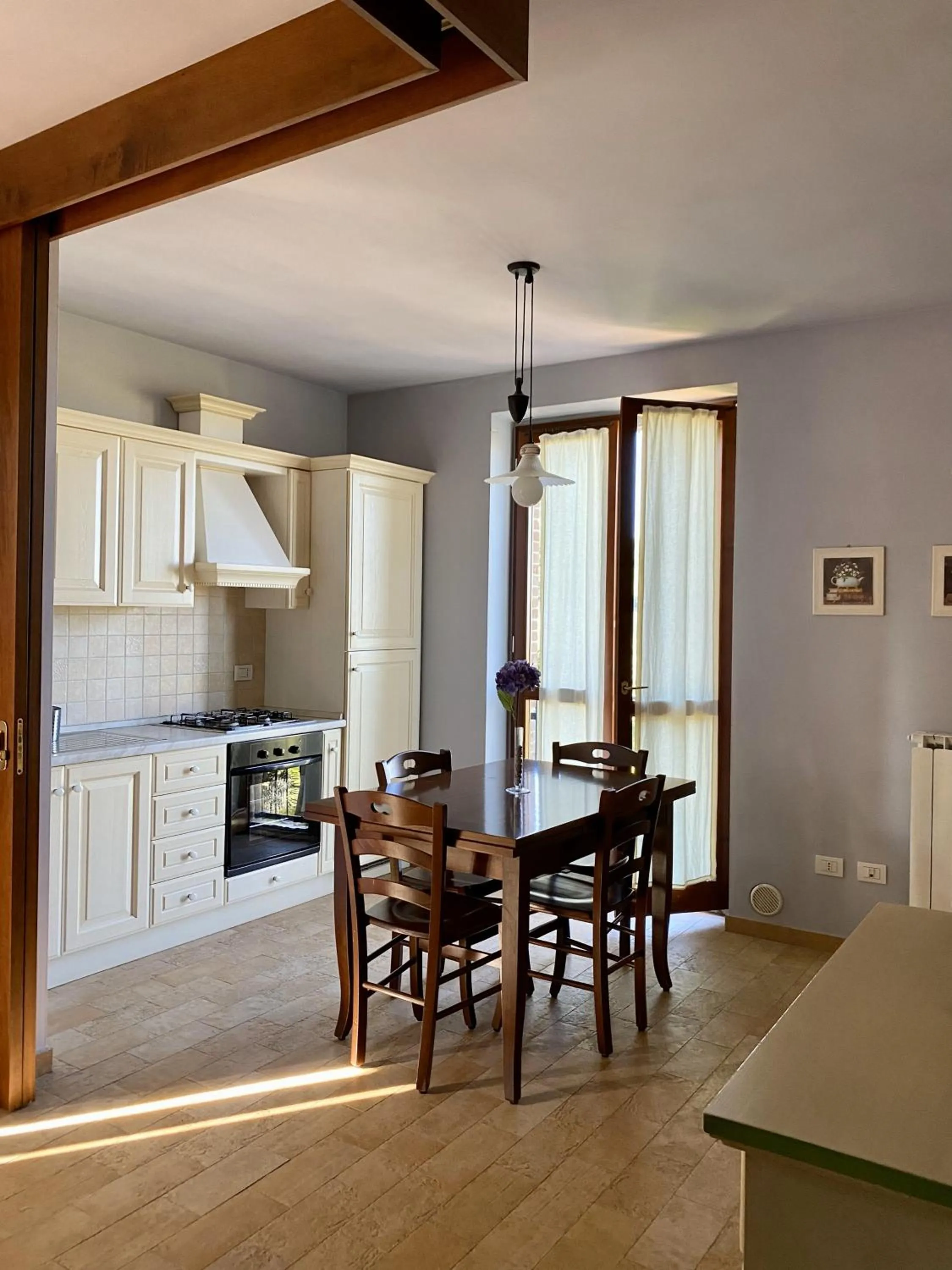 Kitchen or kitchenette in Cumana Blu Apartments