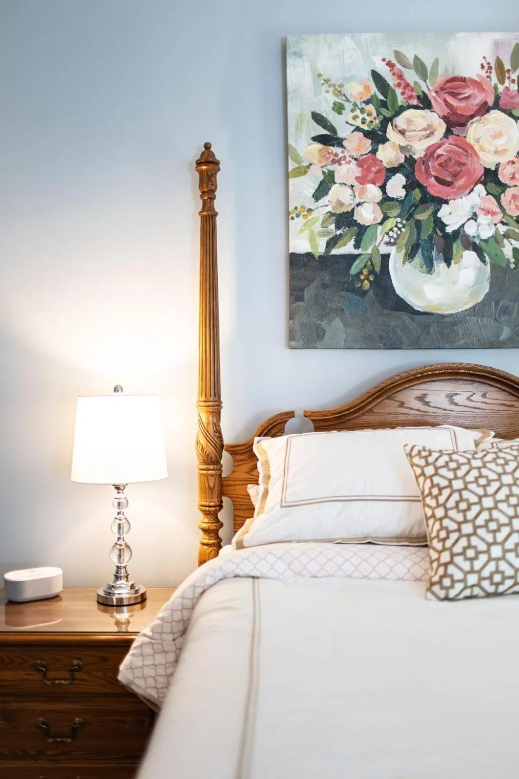 Bed in Biddle Point Inn