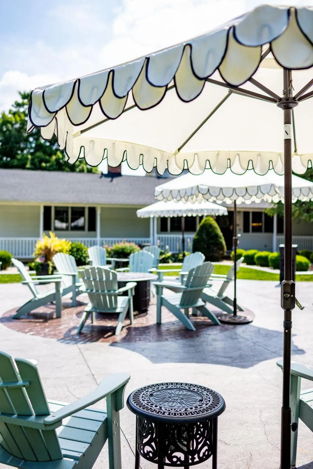 Patio in Biddle Point Inn