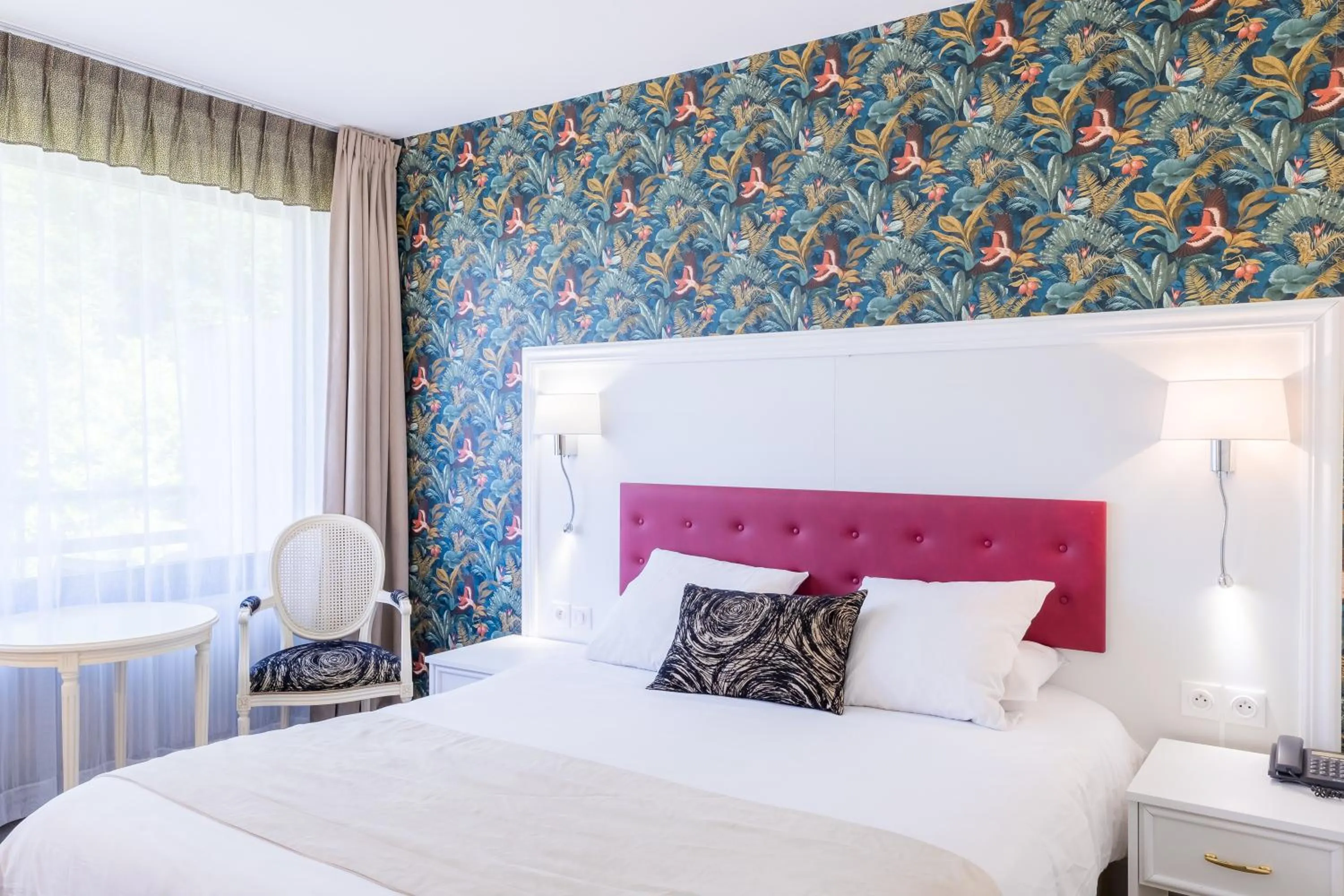 Bed in Le Moulin Du Landion Hôtel et Spa