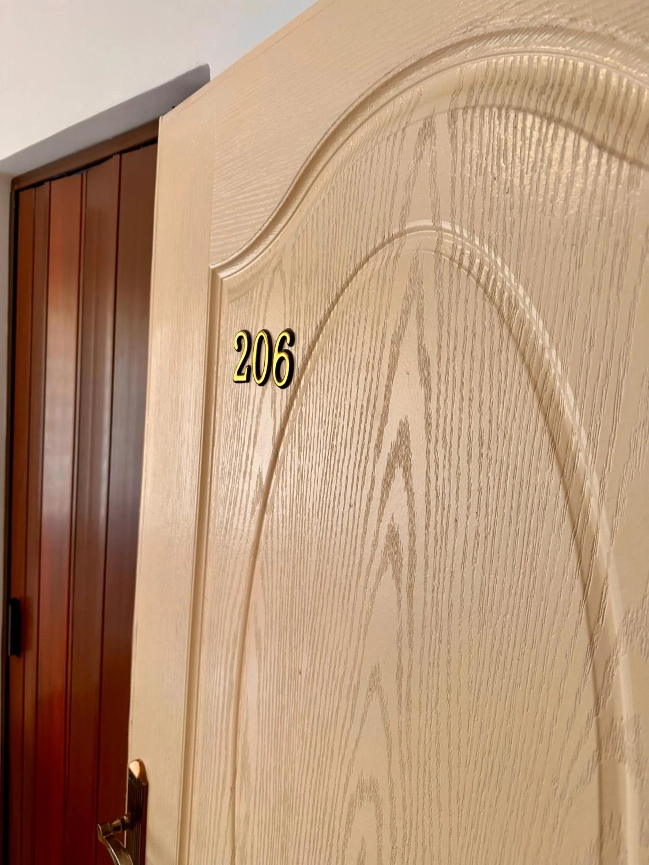 wardrobe in Petra Town Check-Inn