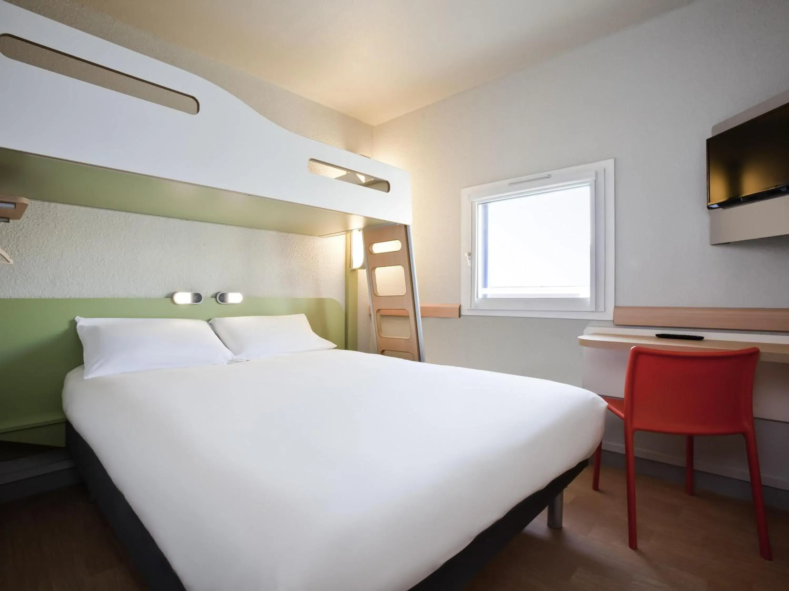 Twin Room in ibis budget Pontault Combault RN4 Marne La Vallée Twin Room in ibis budget Pontault Combault RN4 Marne La Vallée