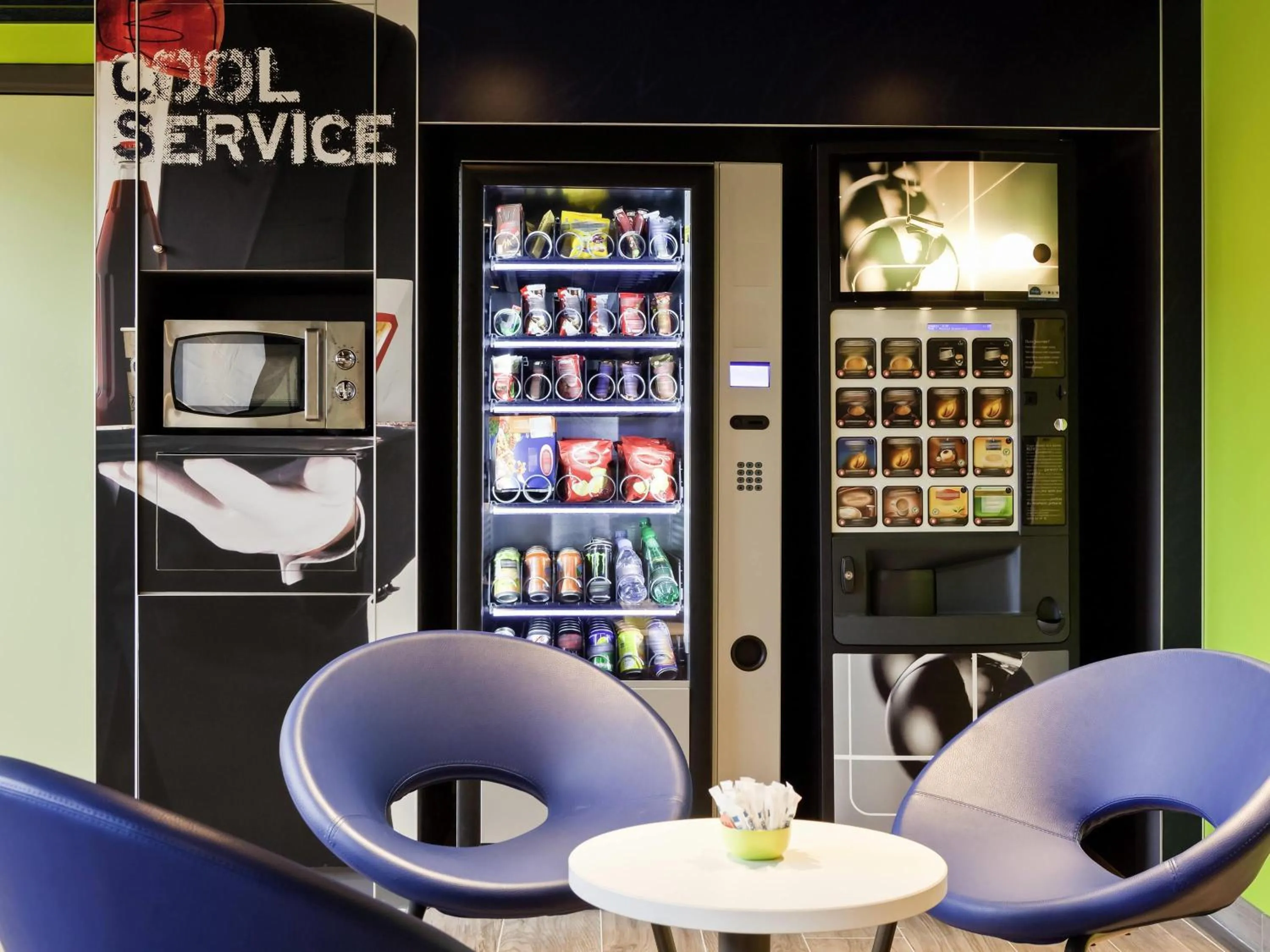 Property building in ibis budget Pontault Combault RN4 Marne La Vallée