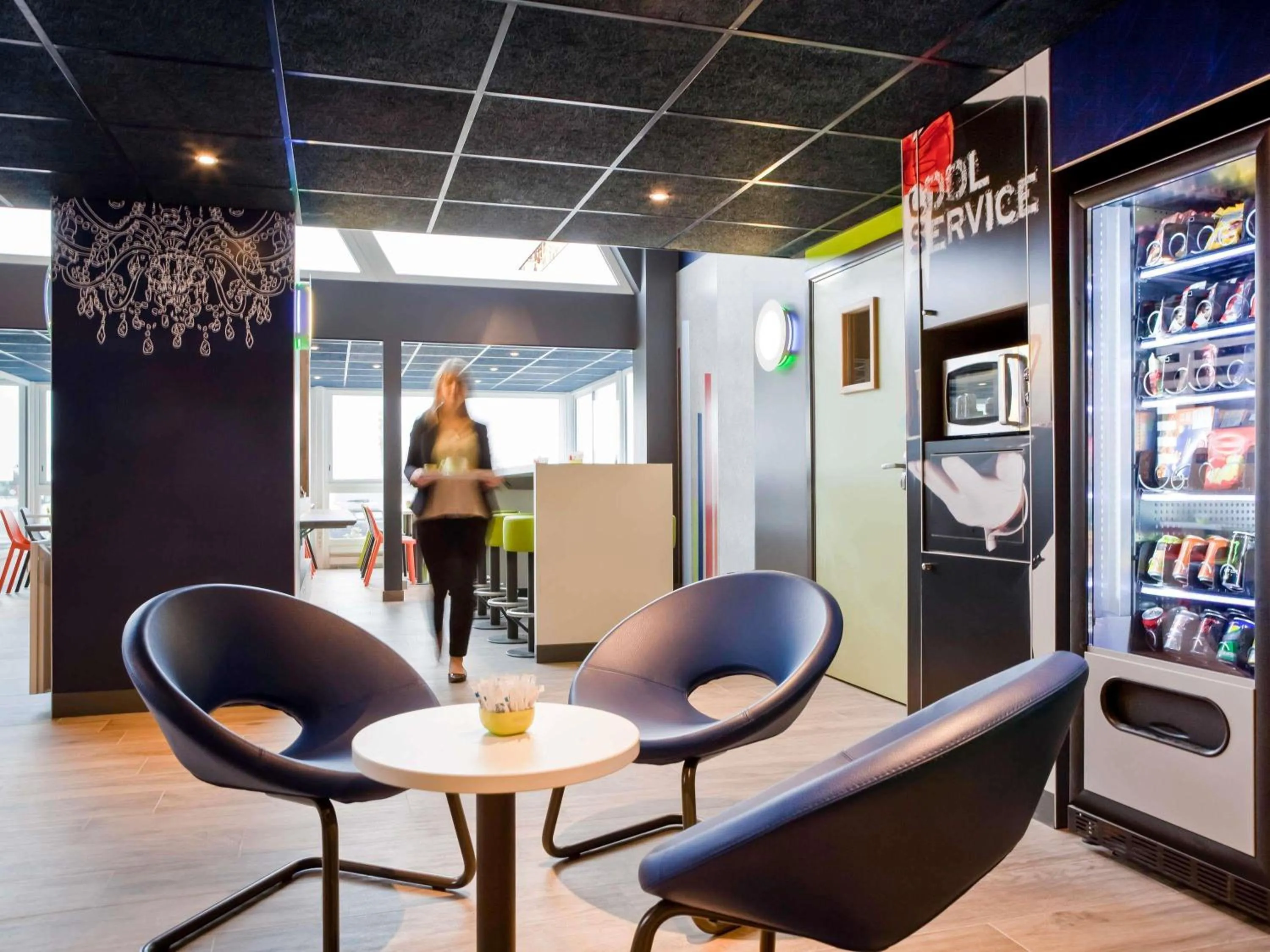 Breakfast in ibis budget Pontault Combault RN4 Marne La Vallée