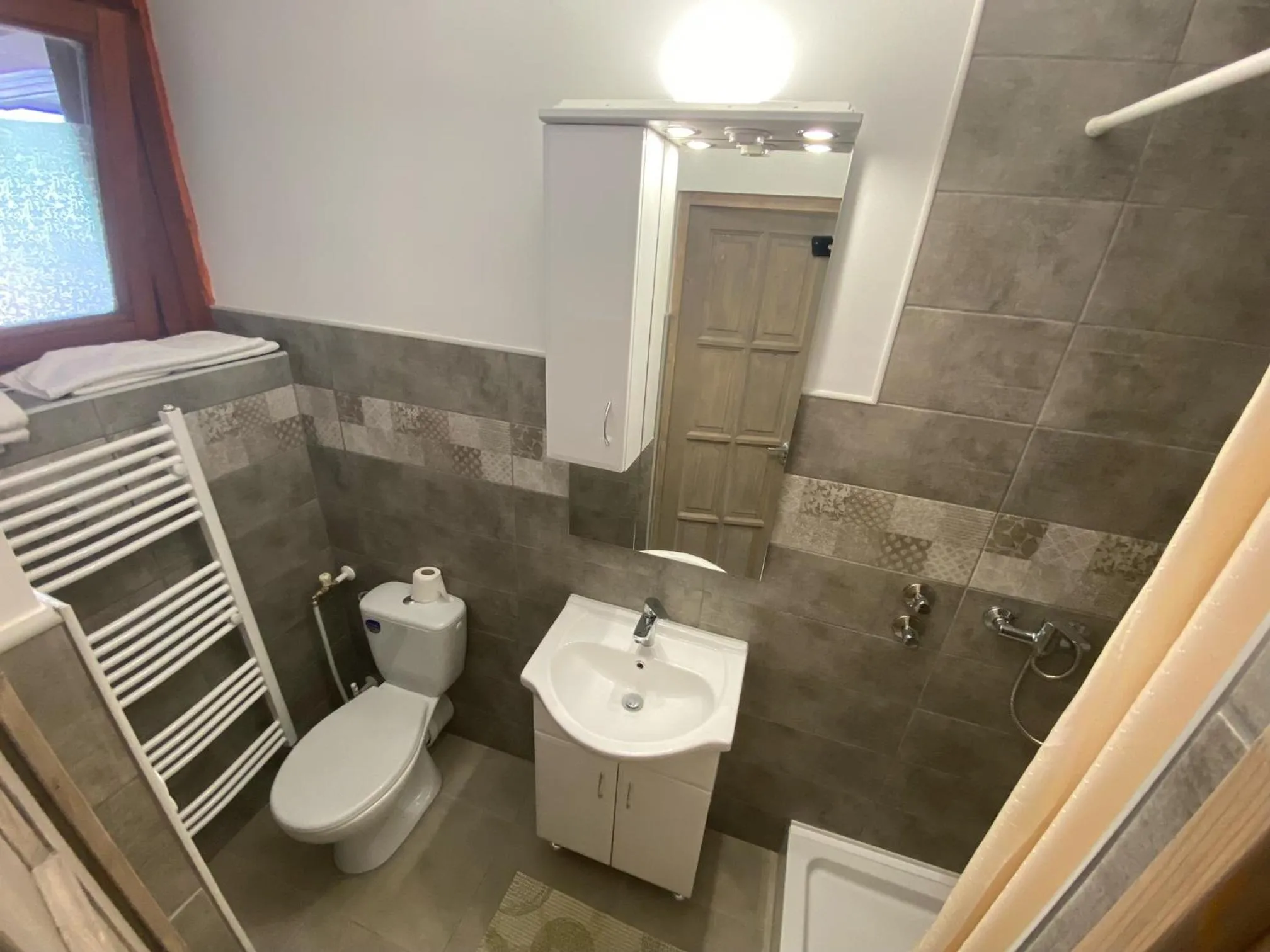 Shower in Viking Hotel