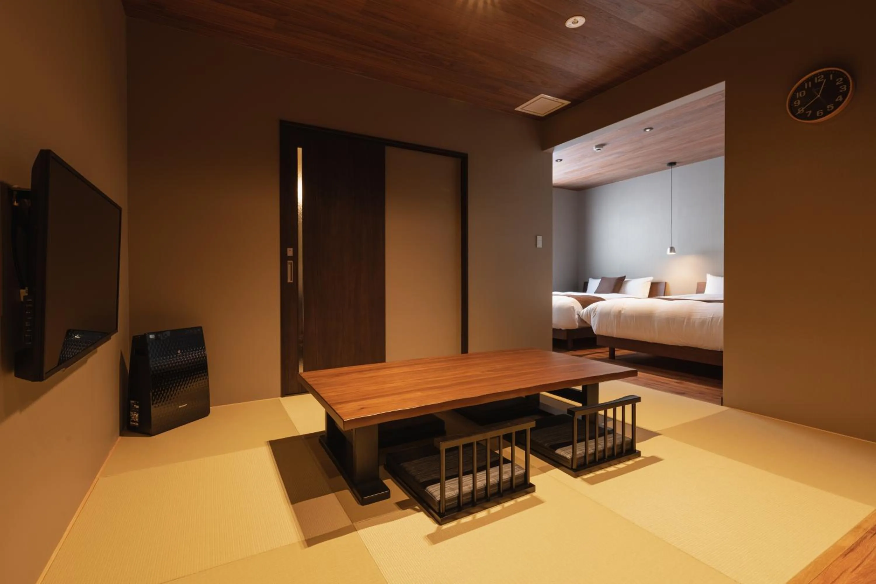 Living room, Bed in BEPPU RIKYU