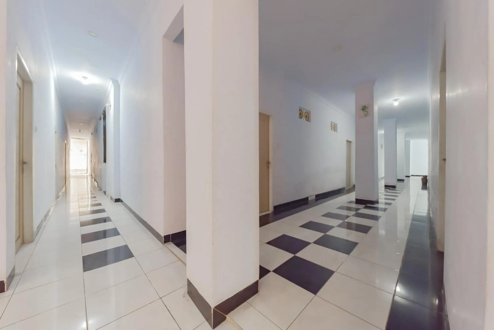 Property building in RedDoorz Syariah near Ramayana Mall Tarakan