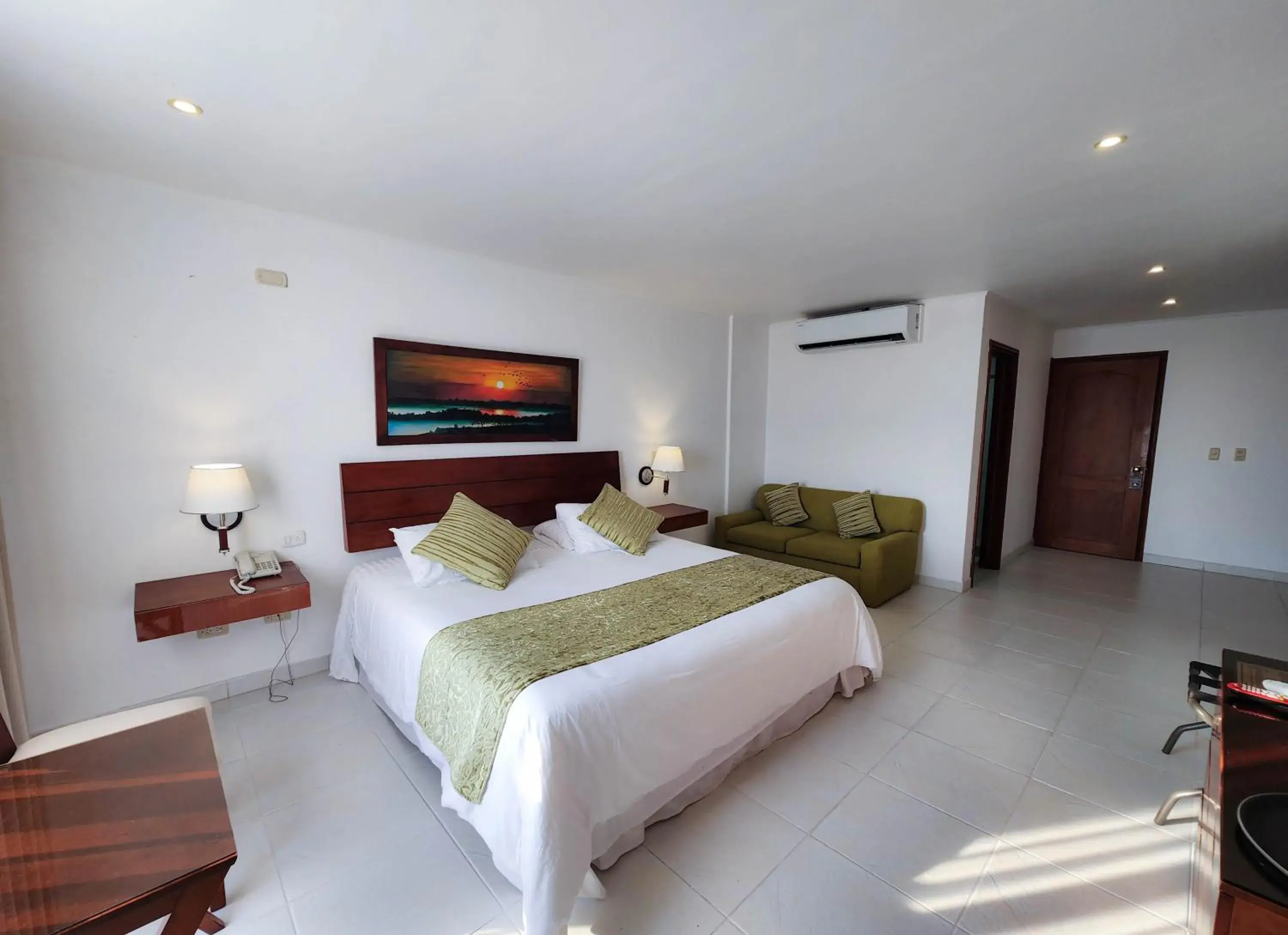 Deluxe King Suite in Hotel Anaconda Deluxe King Suite in Hotel Anaconda