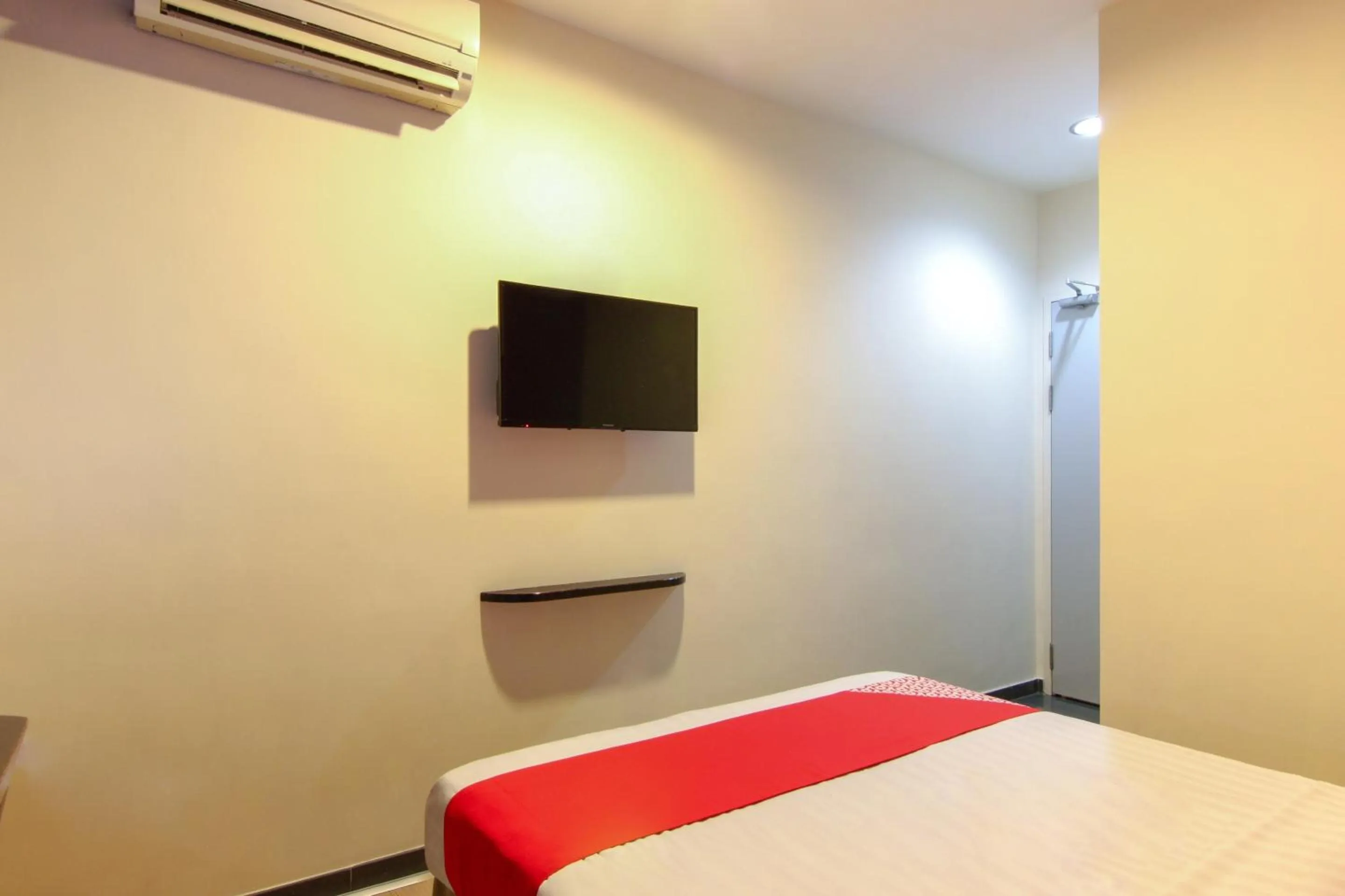 Bedroom, Bed in Hotel O Esplanade