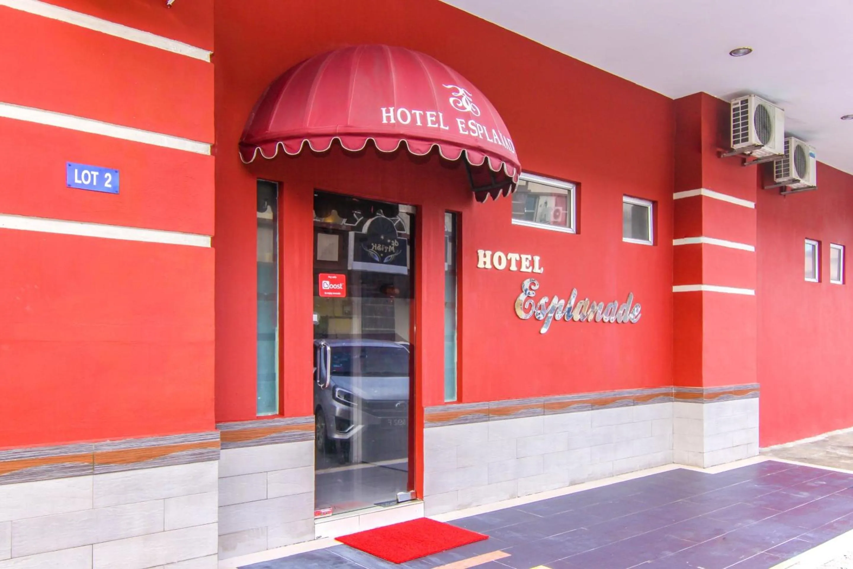 Facade/entrance in Hotel O Esplanade