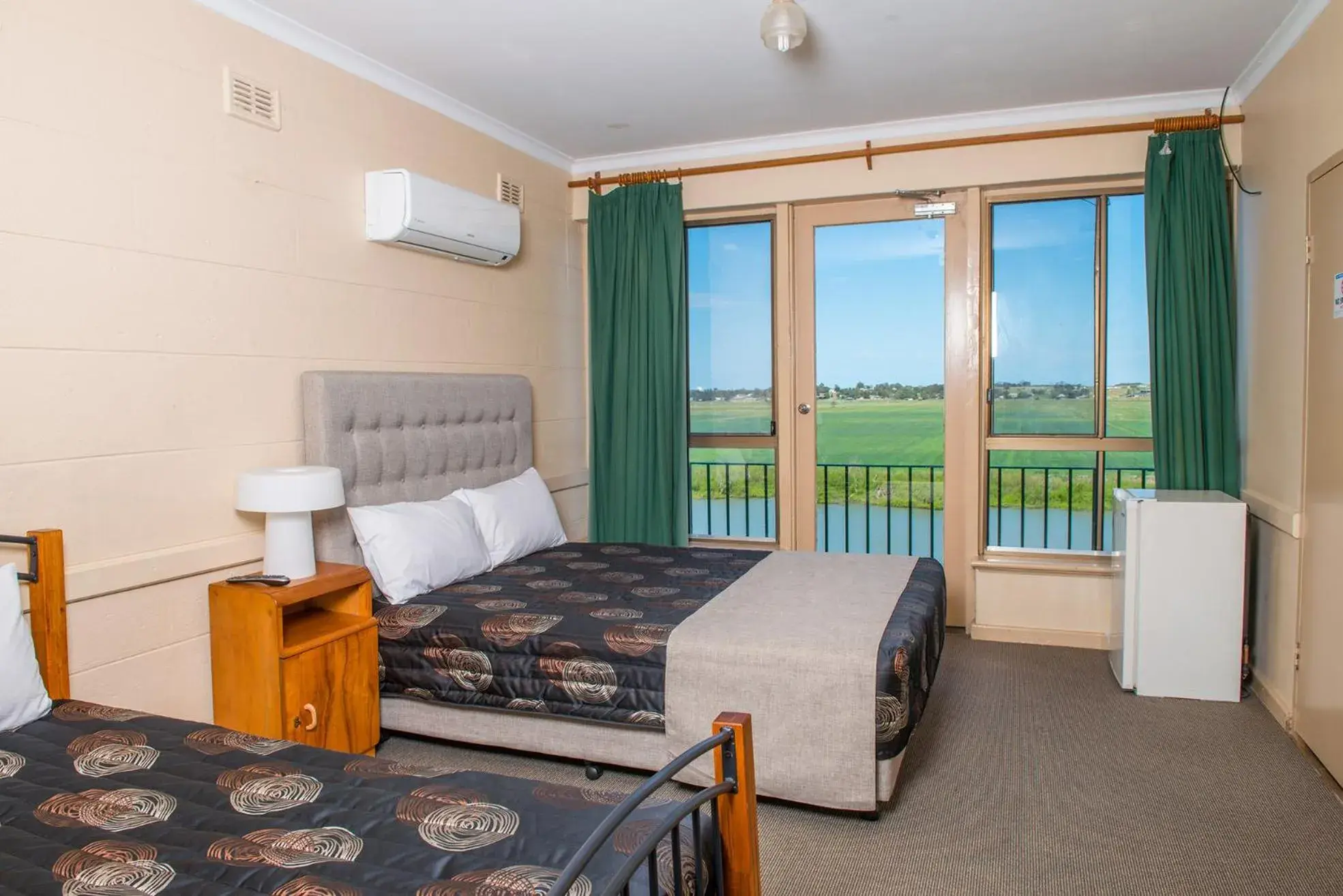 Tailem Bend Riverside Hotel Tailem Bend Riverside Hotel