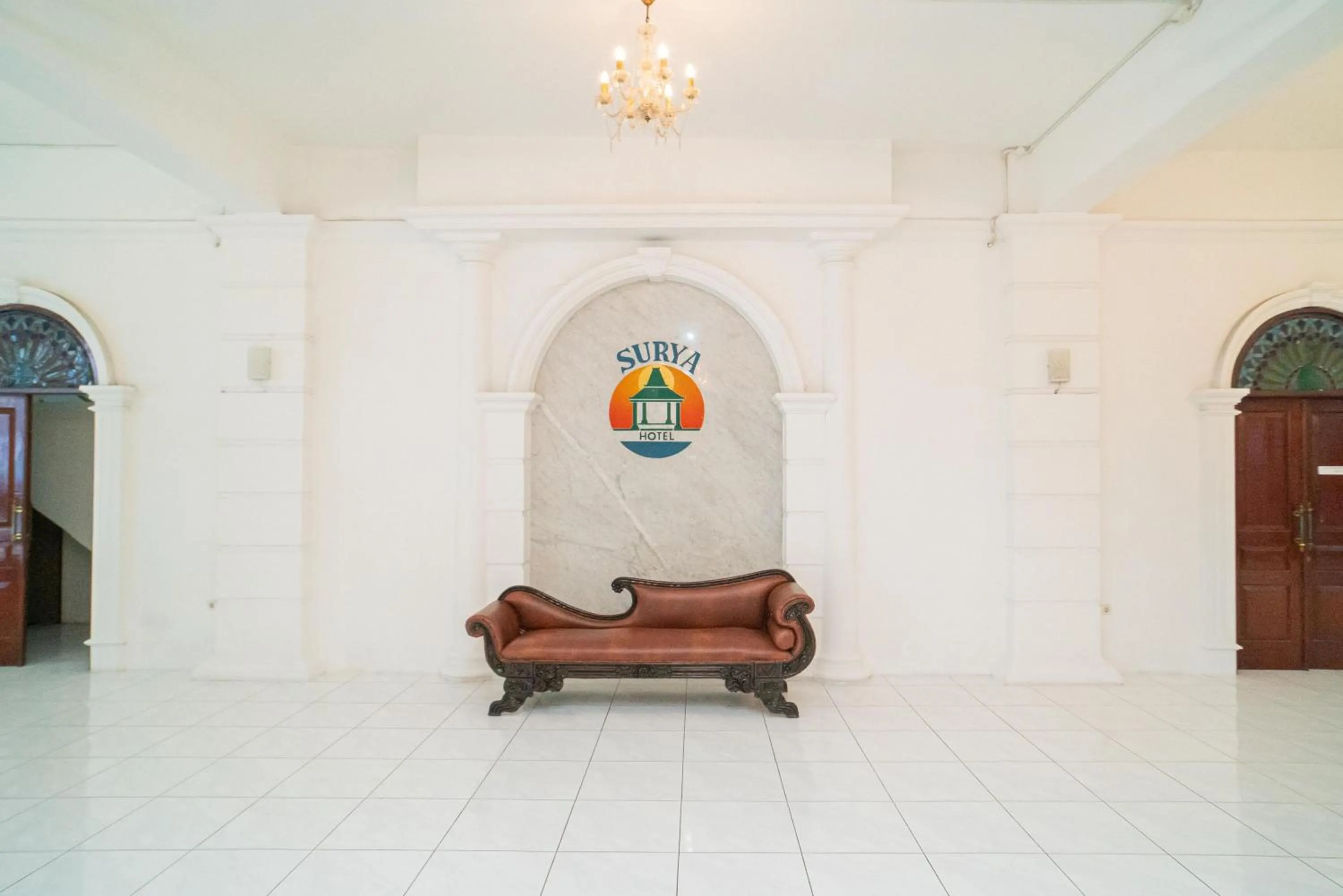 Living room in RedDoorz Plus at Hotel Surya Solo