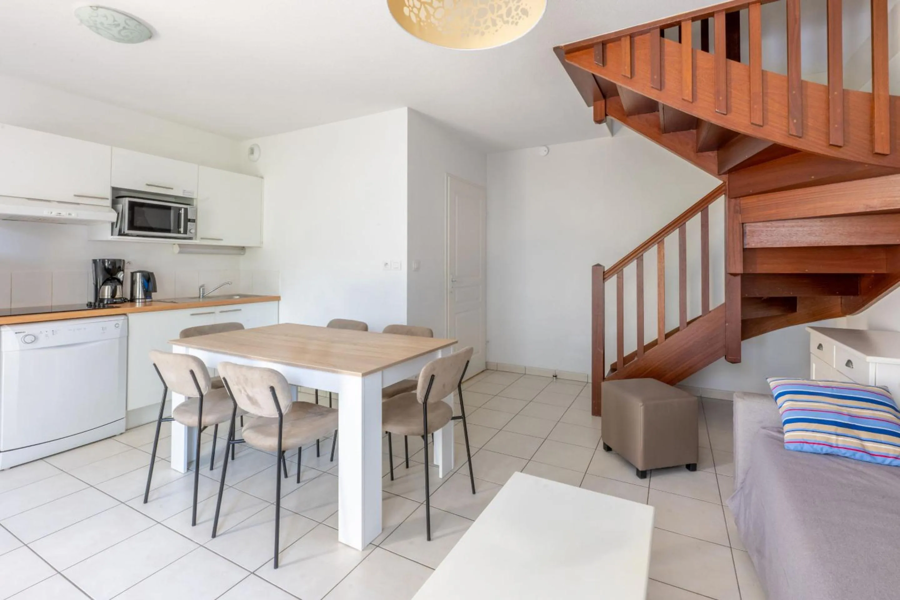 Dining area in Résidence Odalys Le Petit Pont
