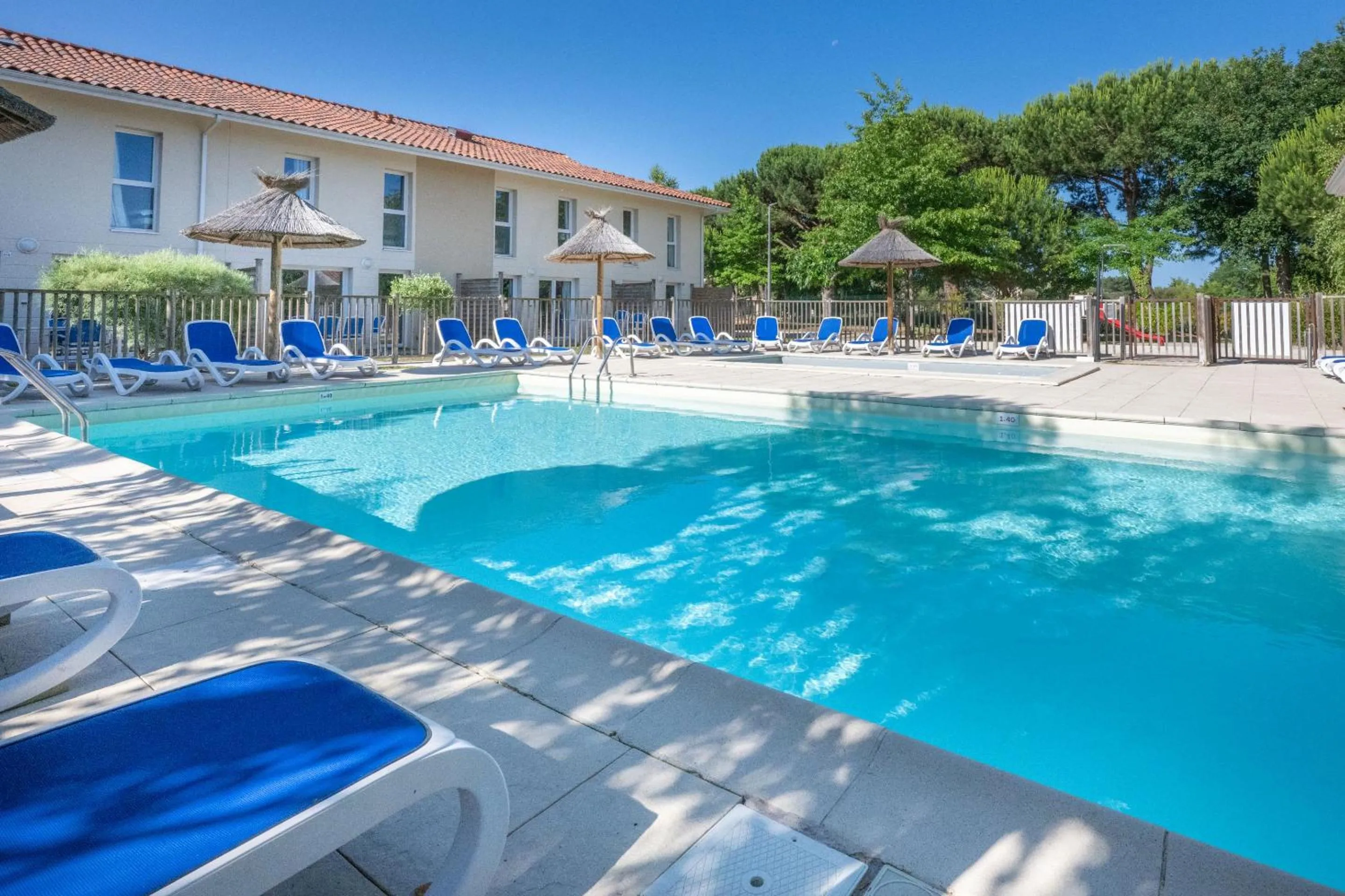 Swimming pool in Résidence Odalys Le Petit Pont