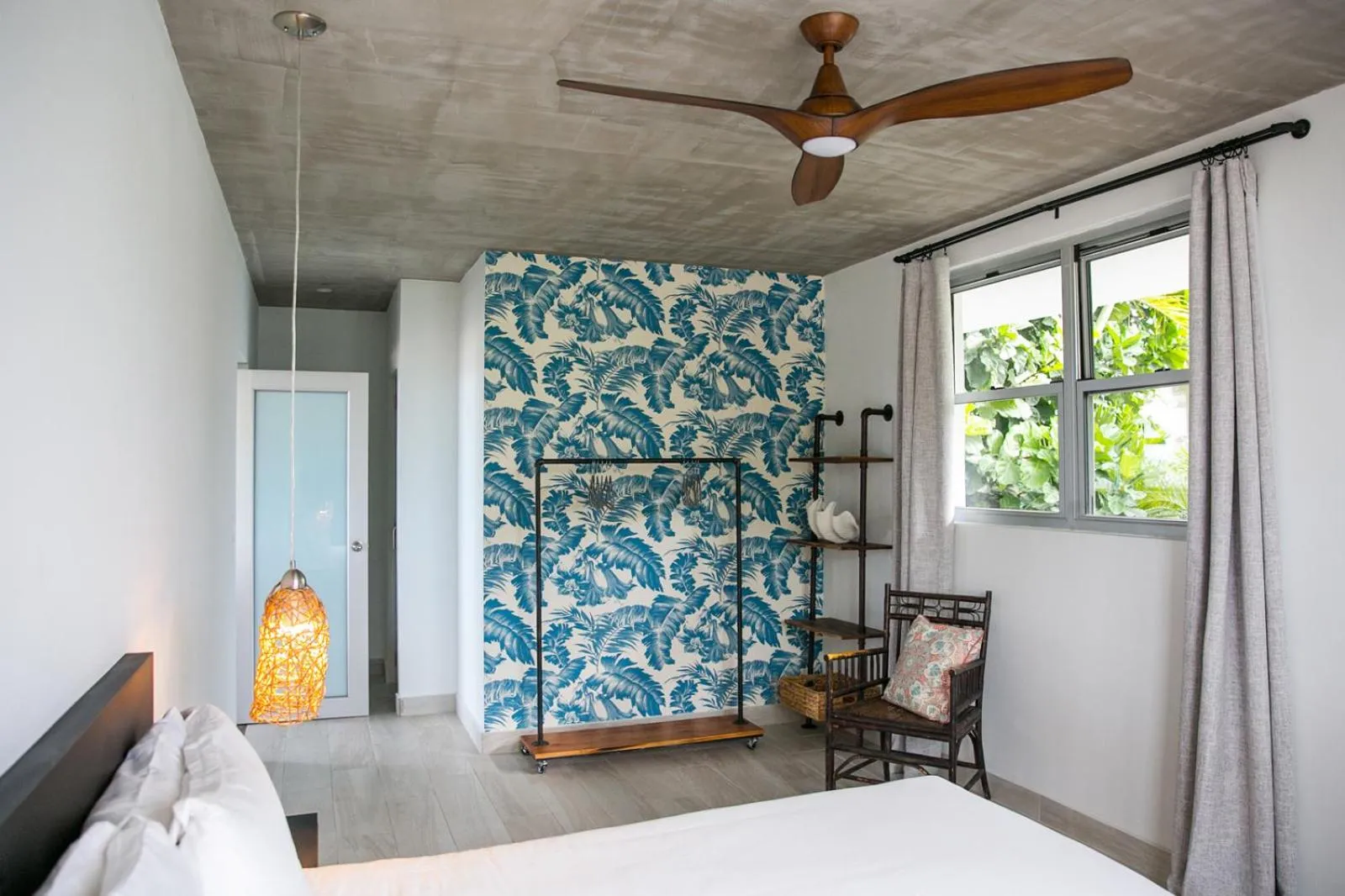 Bed in Numero Uno Beach House