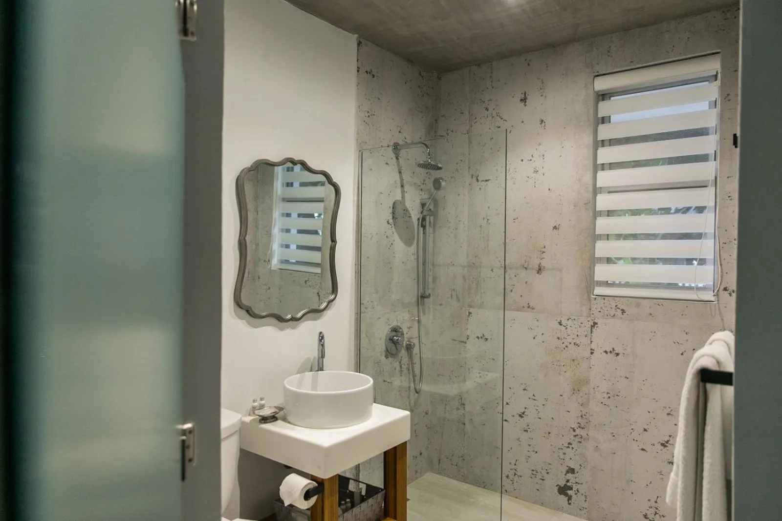 Shower in Numero Uno Beach House