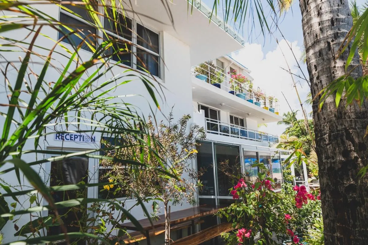 Property building in Numero Uno Beach House