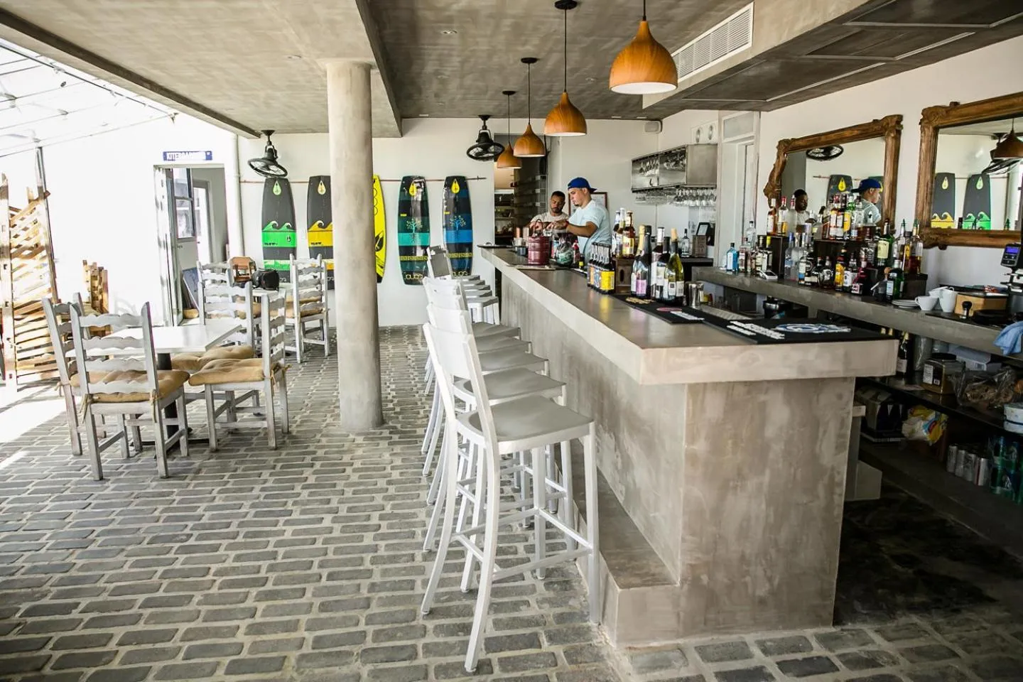 Restaurant/places to eat in Numero Uno Beach House