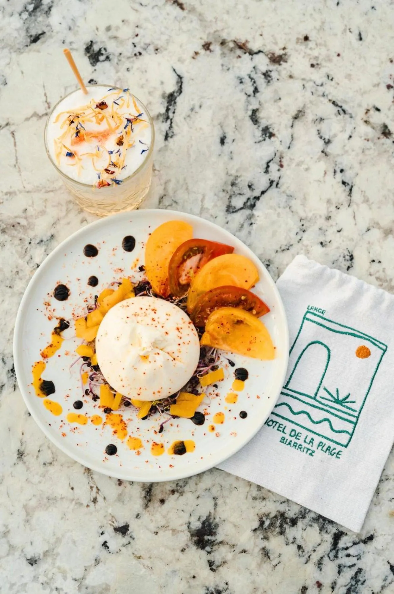 Patio in Hôtel de La Plage