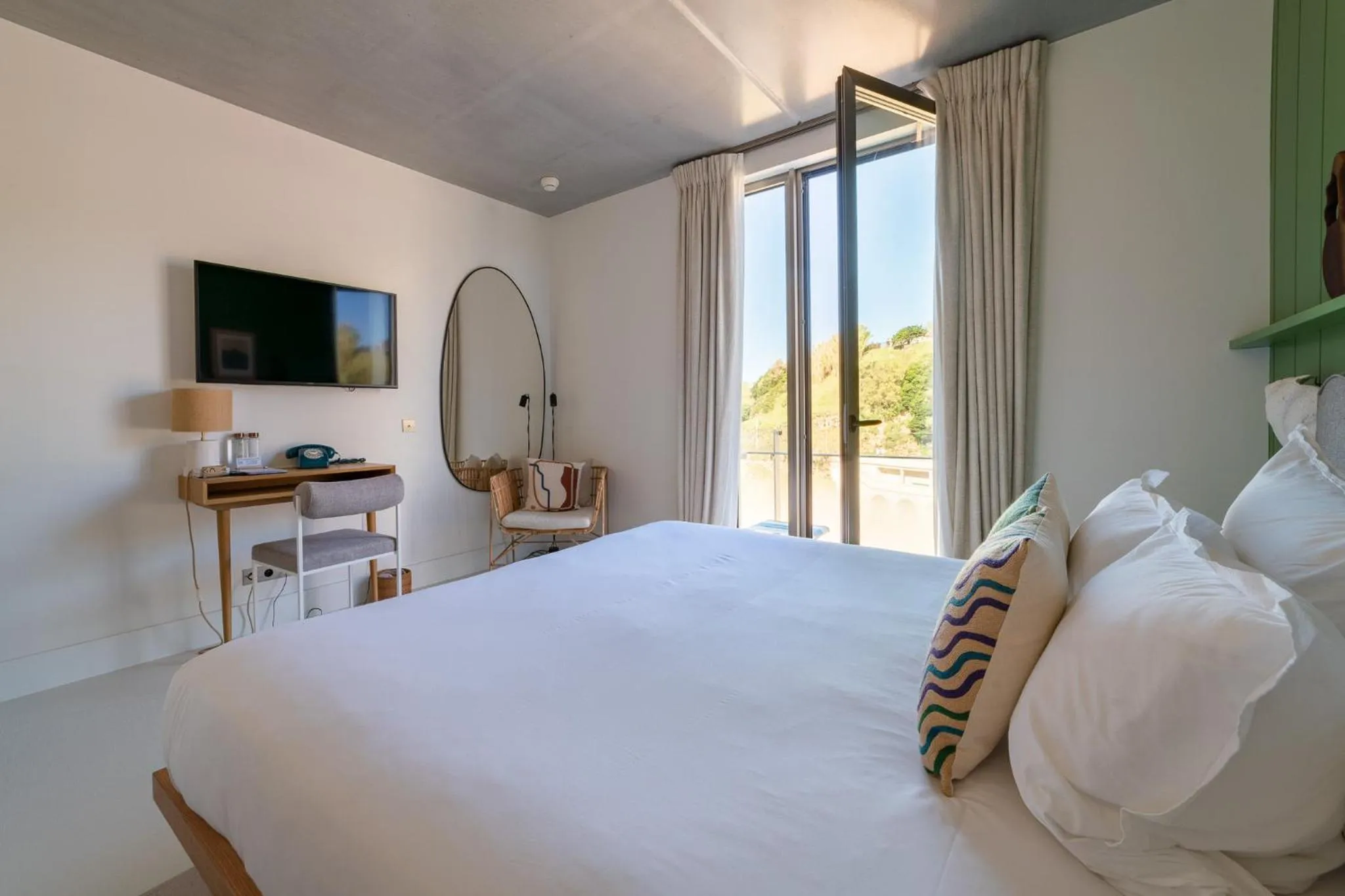 Photo of the whole room, Bed in Hôtel de La Plage