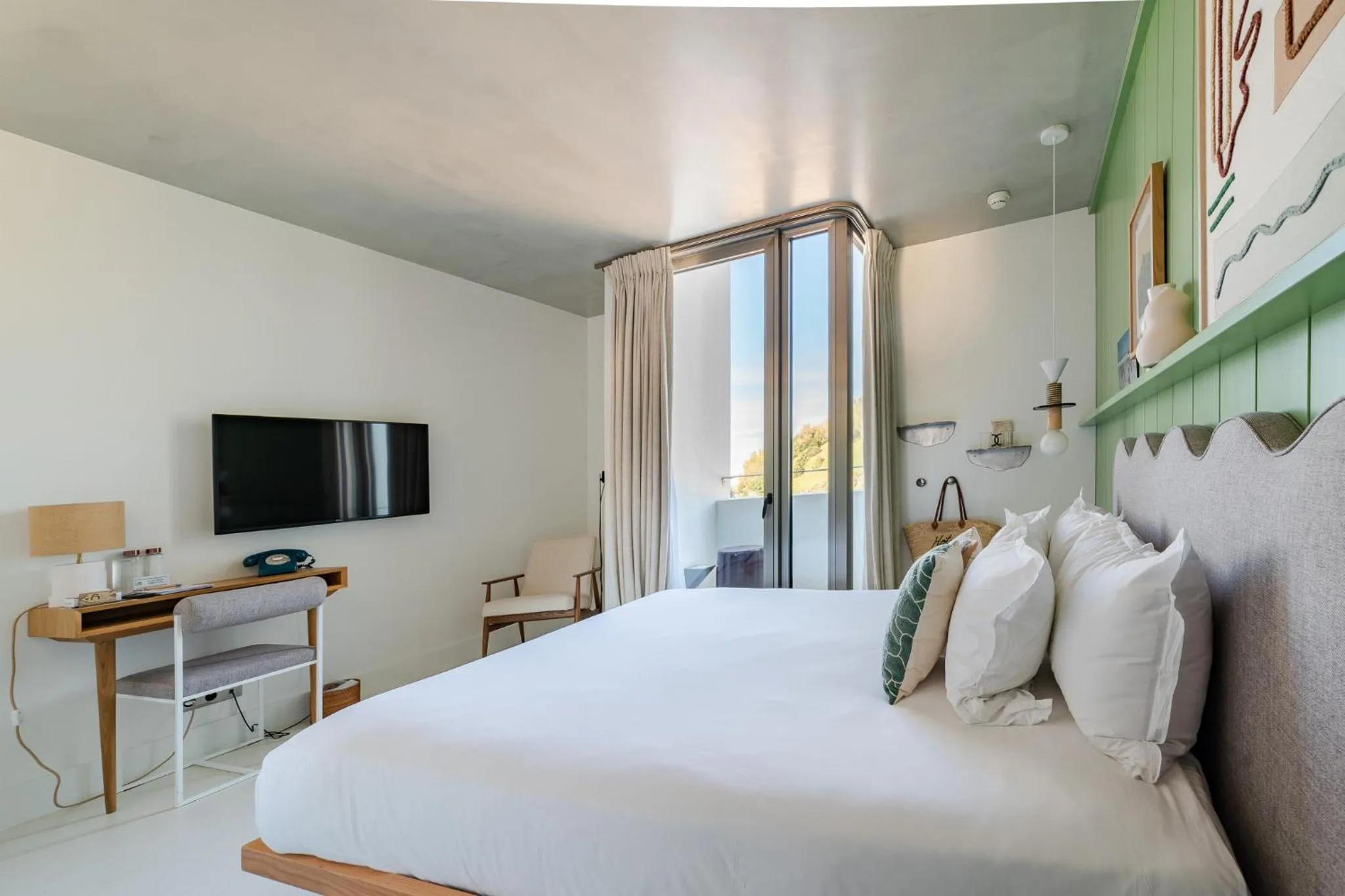 Photo of the whole room, Bed in Hôtel de La Plage