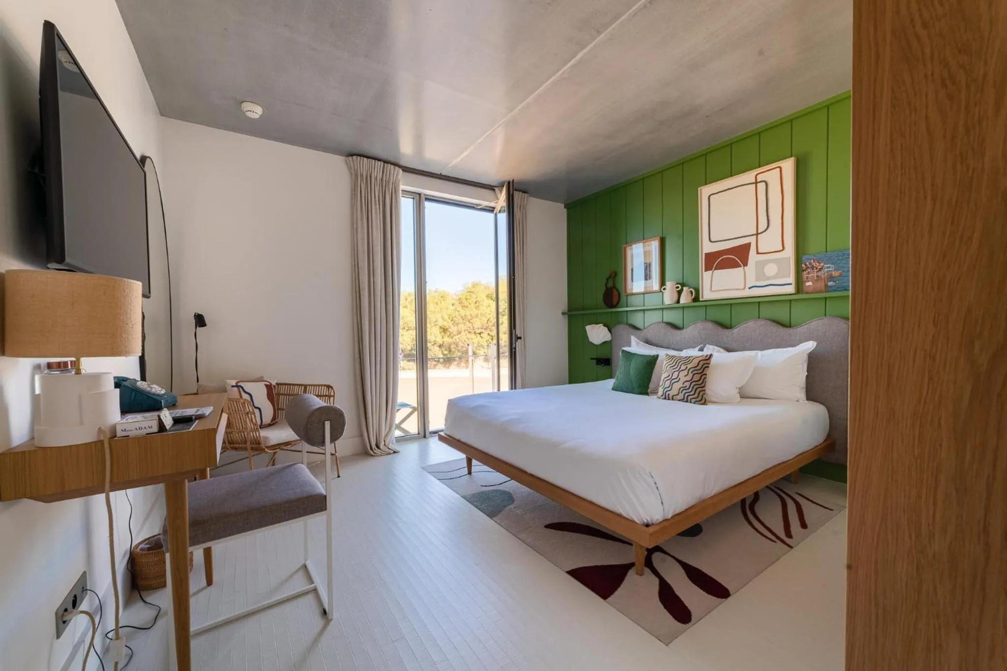 Photo of the whole room, Bed in Hôtel de La Plage