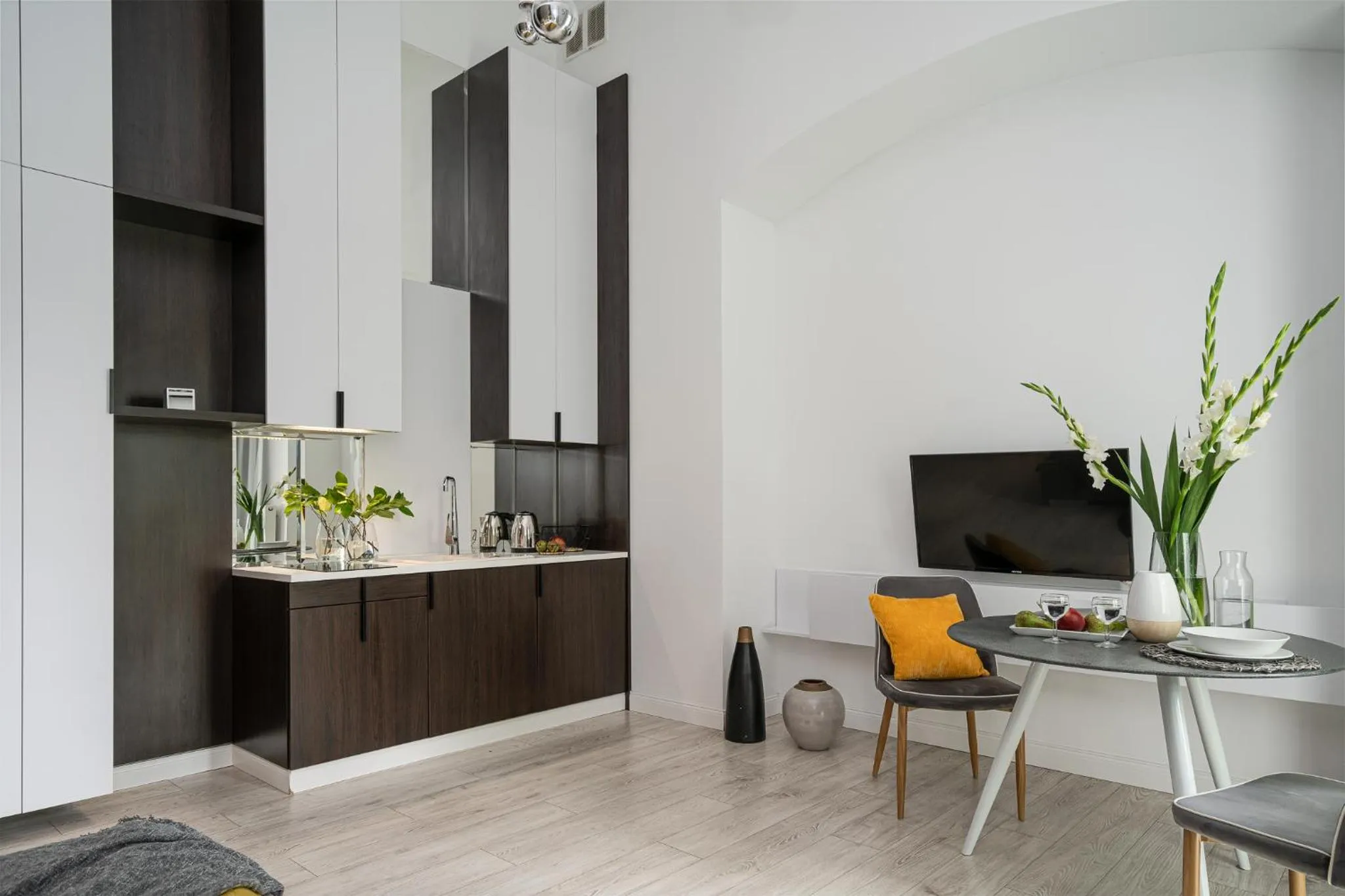 TV and multimedia in AbsyntApartments Old Town Wroclaw