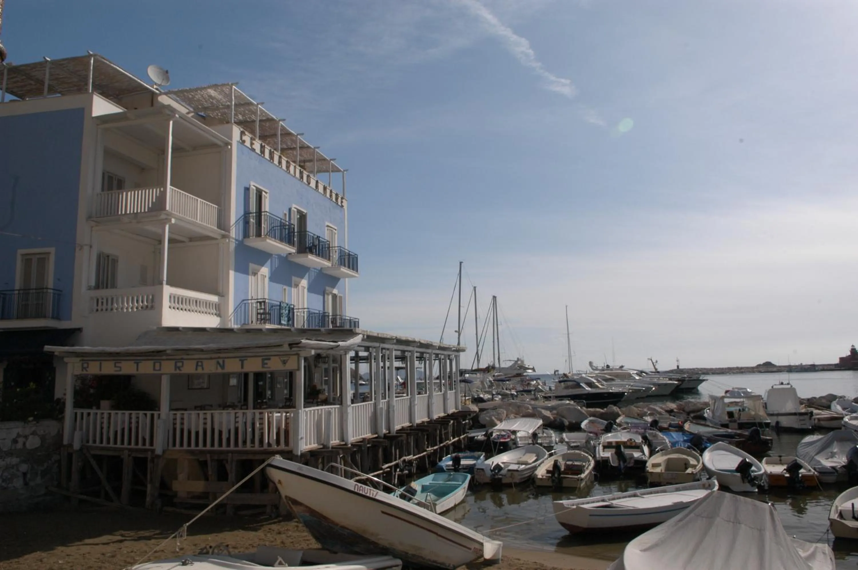 Property building in Hotel Gennarino A Mare