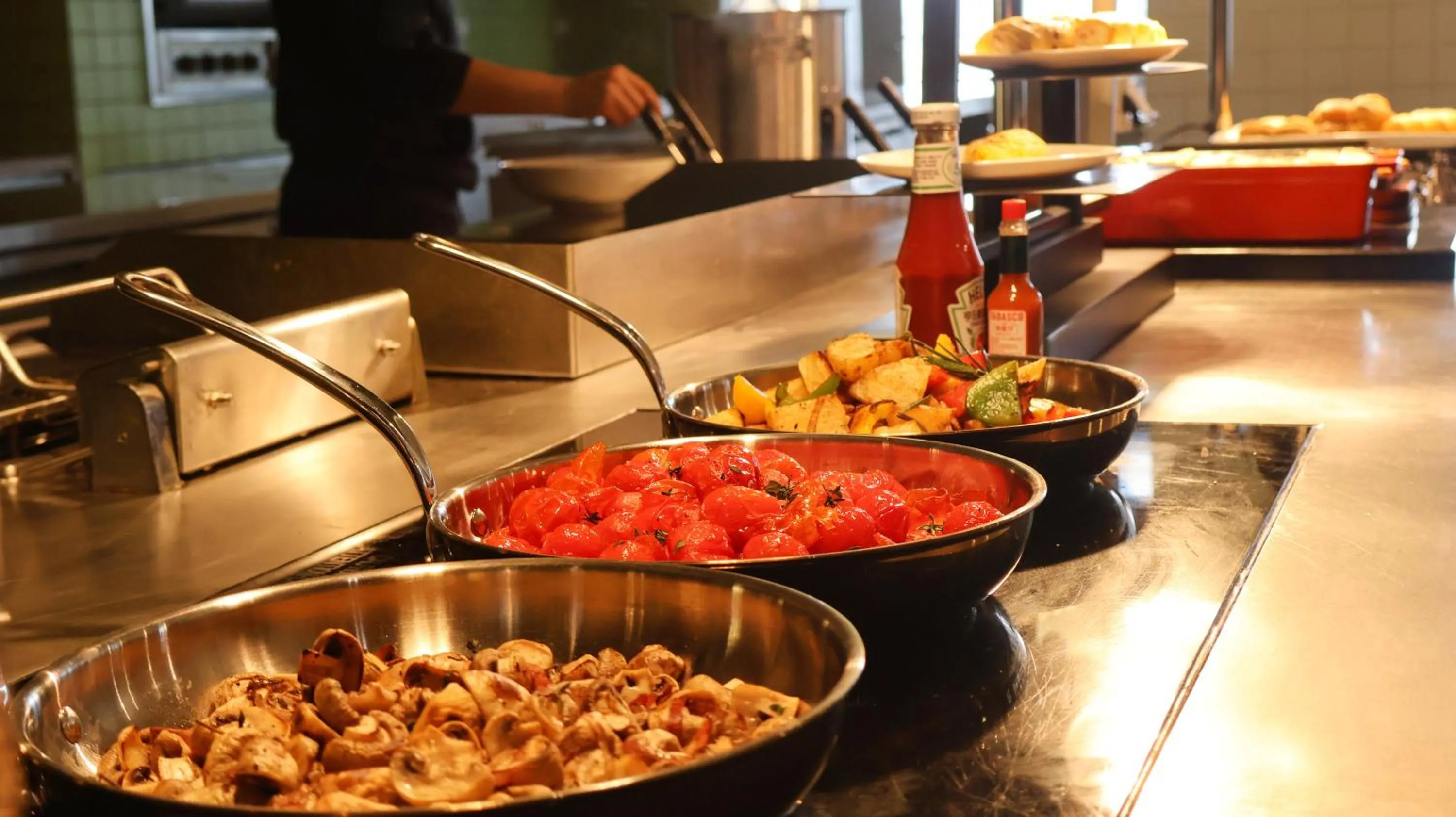 Breakfast in voco Shanghai Hongqiao Hub by IHG