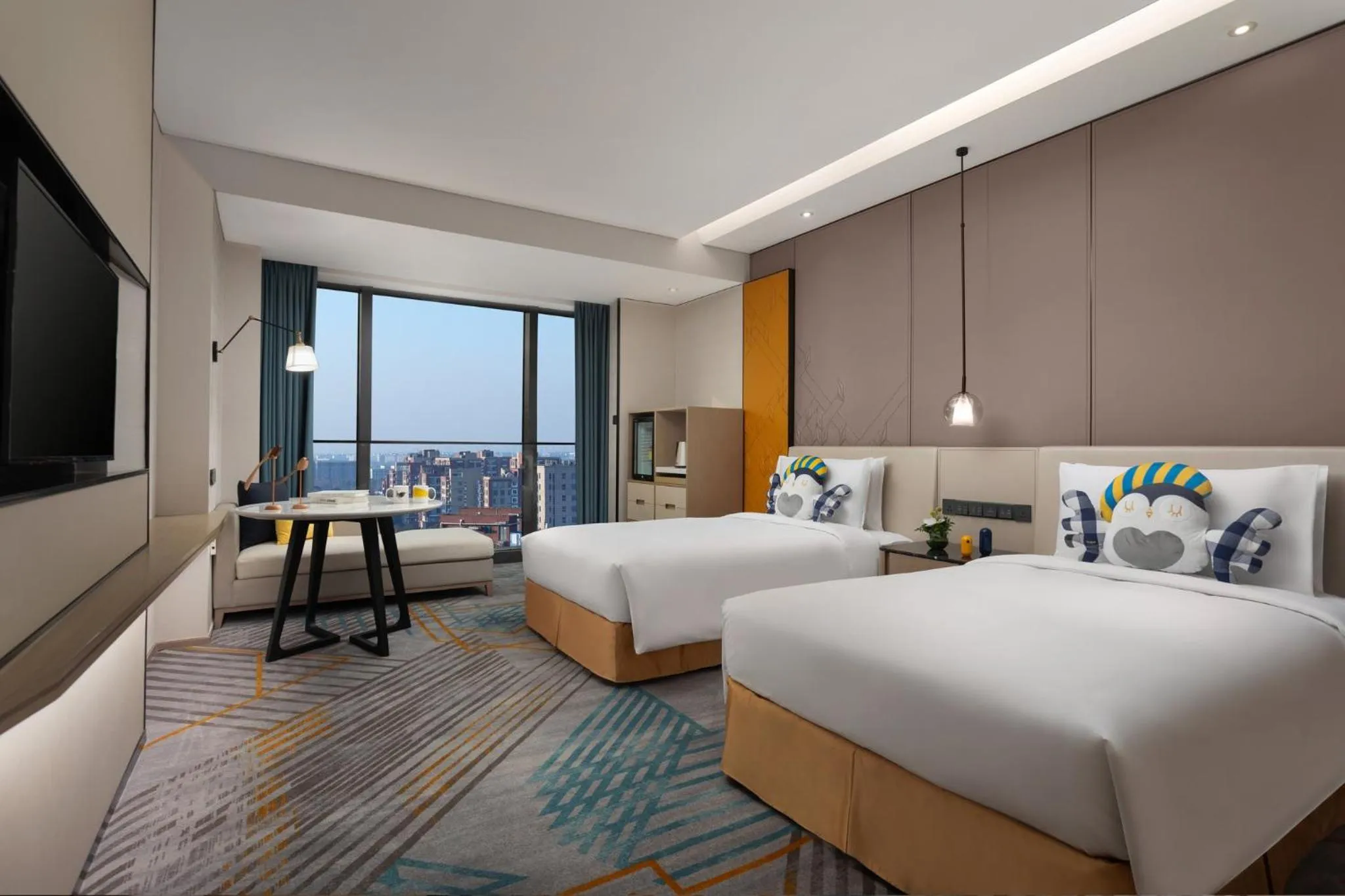 Photo of the whole room, Bed in voco Shanghai Hongqiao Hub by IHG