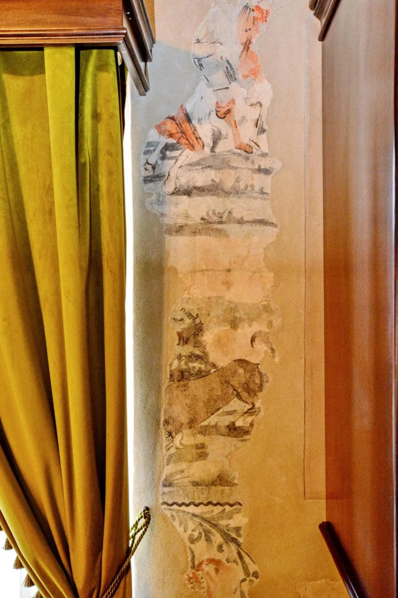 Decorative detail in Casa Georgius Krauss Sighisoara