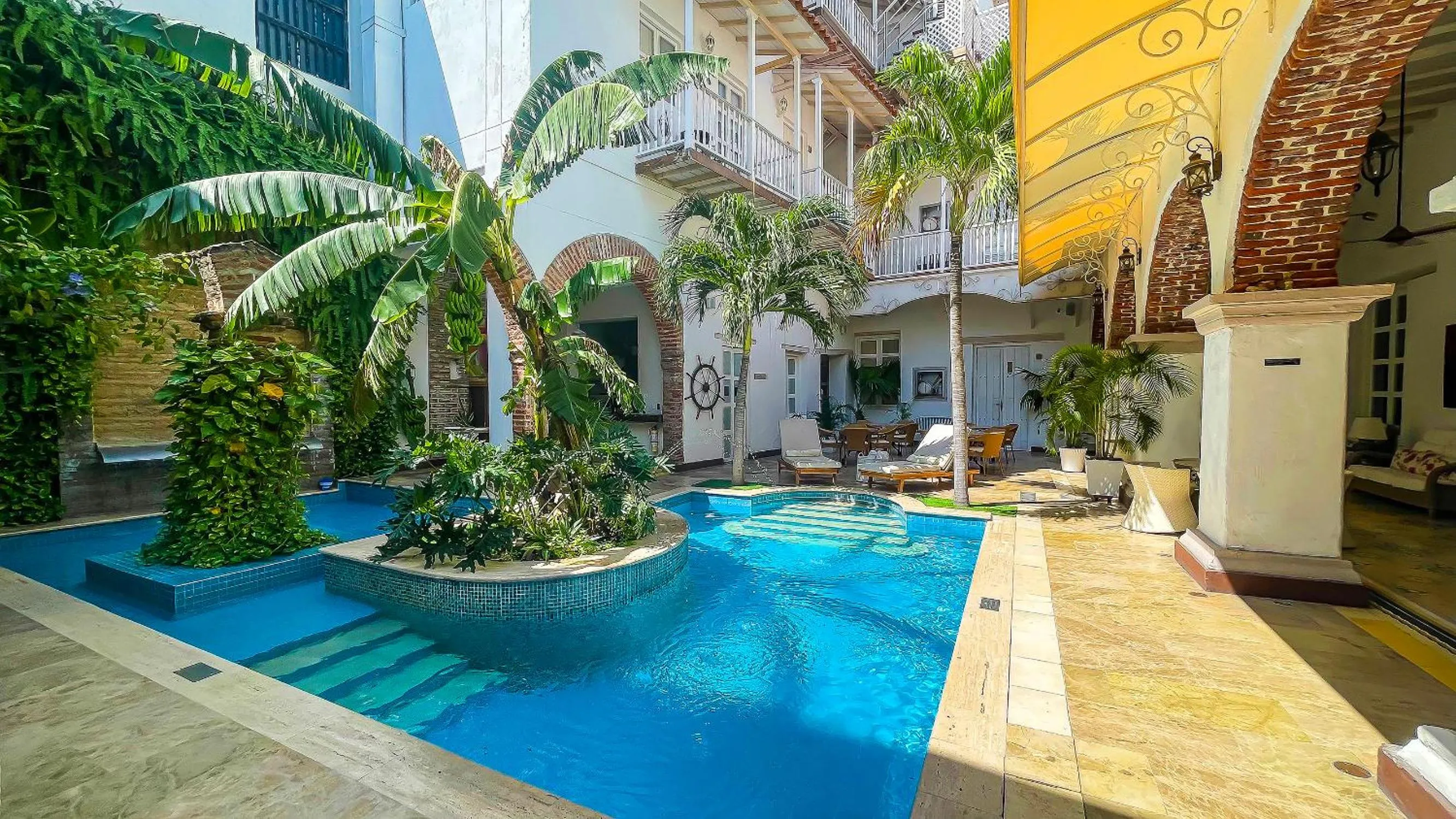 Swimming pool in Hotel Boutique Don Pepe