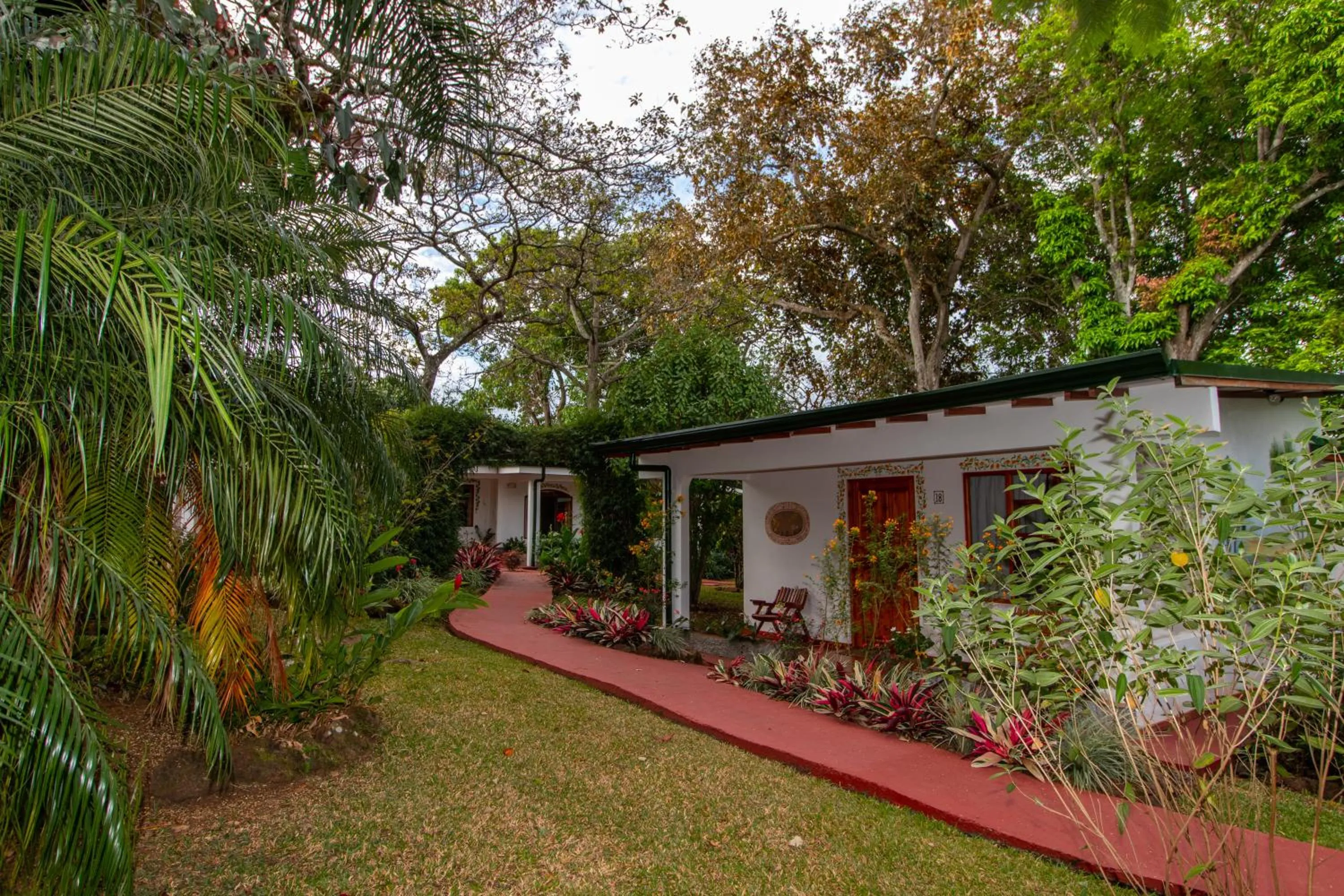 Facade/entrance in Hotel La Rosa de America