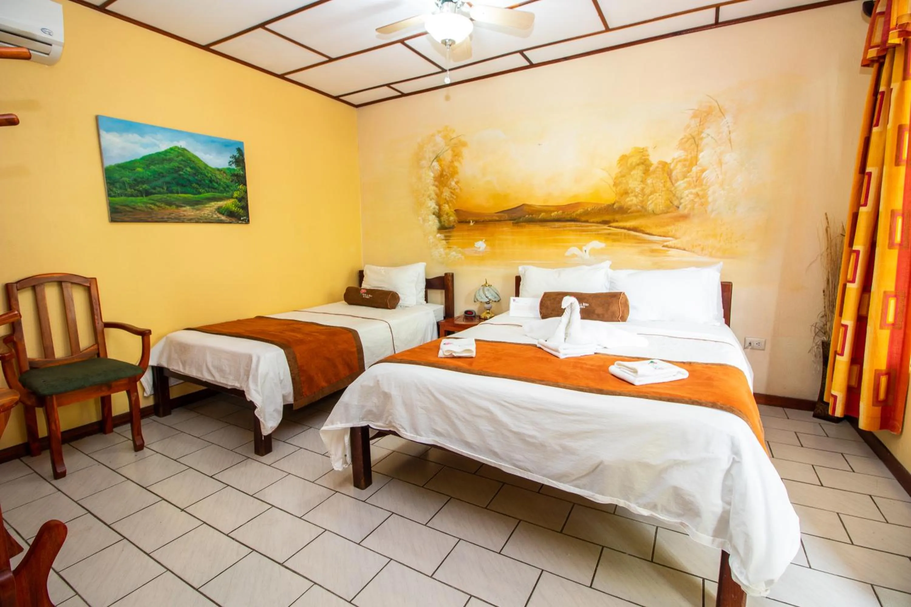 Bedroom, Bed in Hotel La Rosa de America