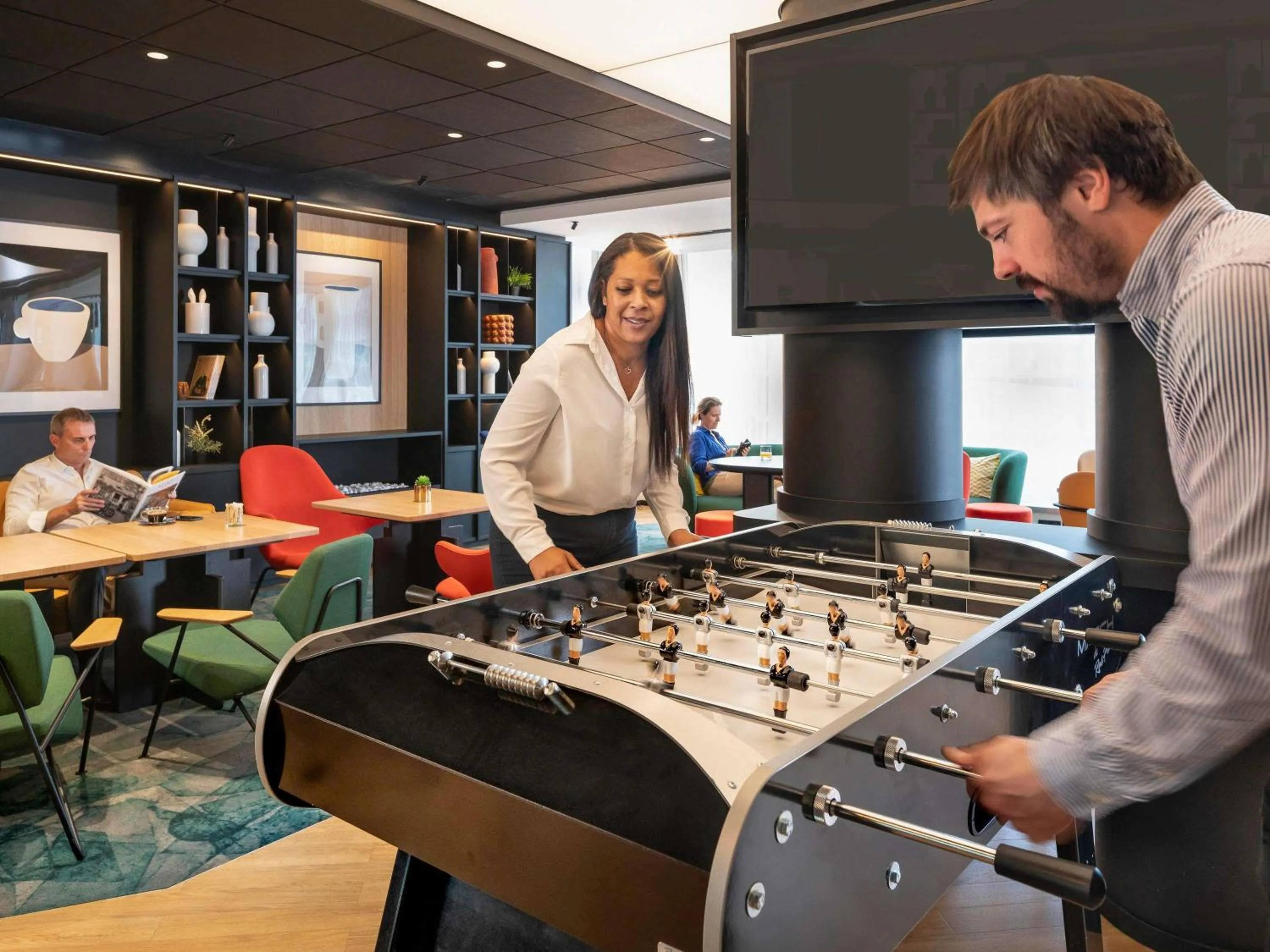 Lounge or bar in Novotel Suites Paris CDG Airport Villepinte