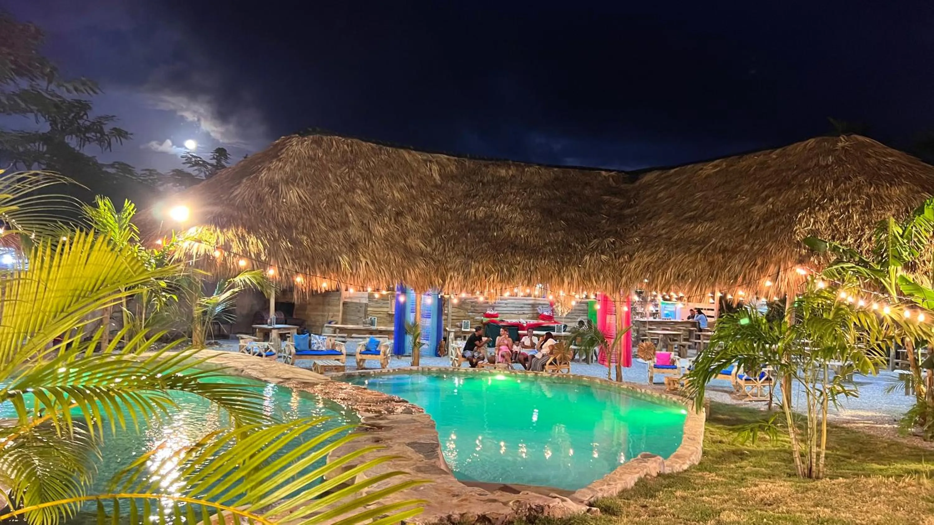 Restaurant/places to eat in CHALET TROPICAL Hotel & Restaurant-Pizzeria