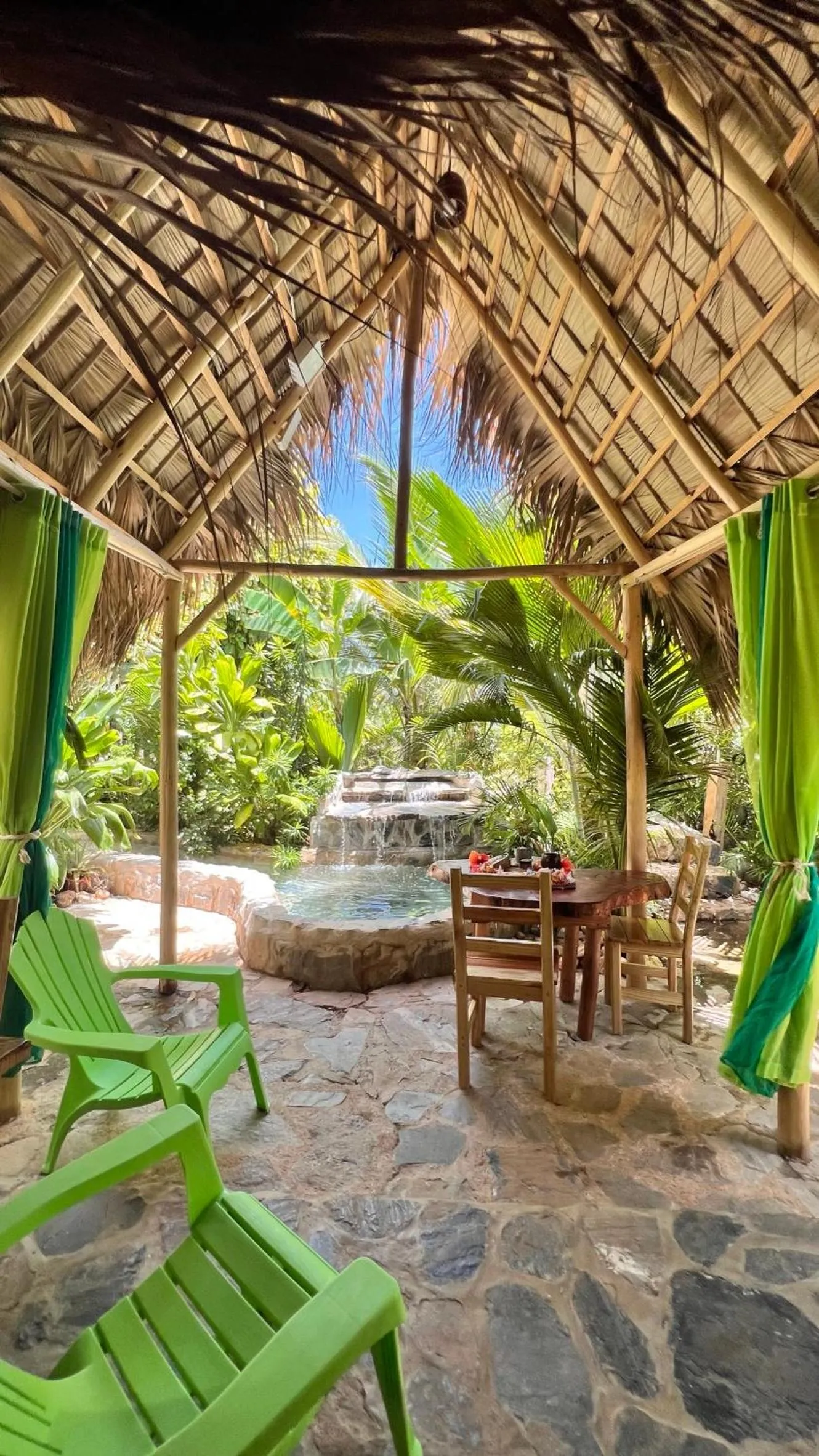 CHALET TROPICAL Hotel & Restaurant-Pizzeria