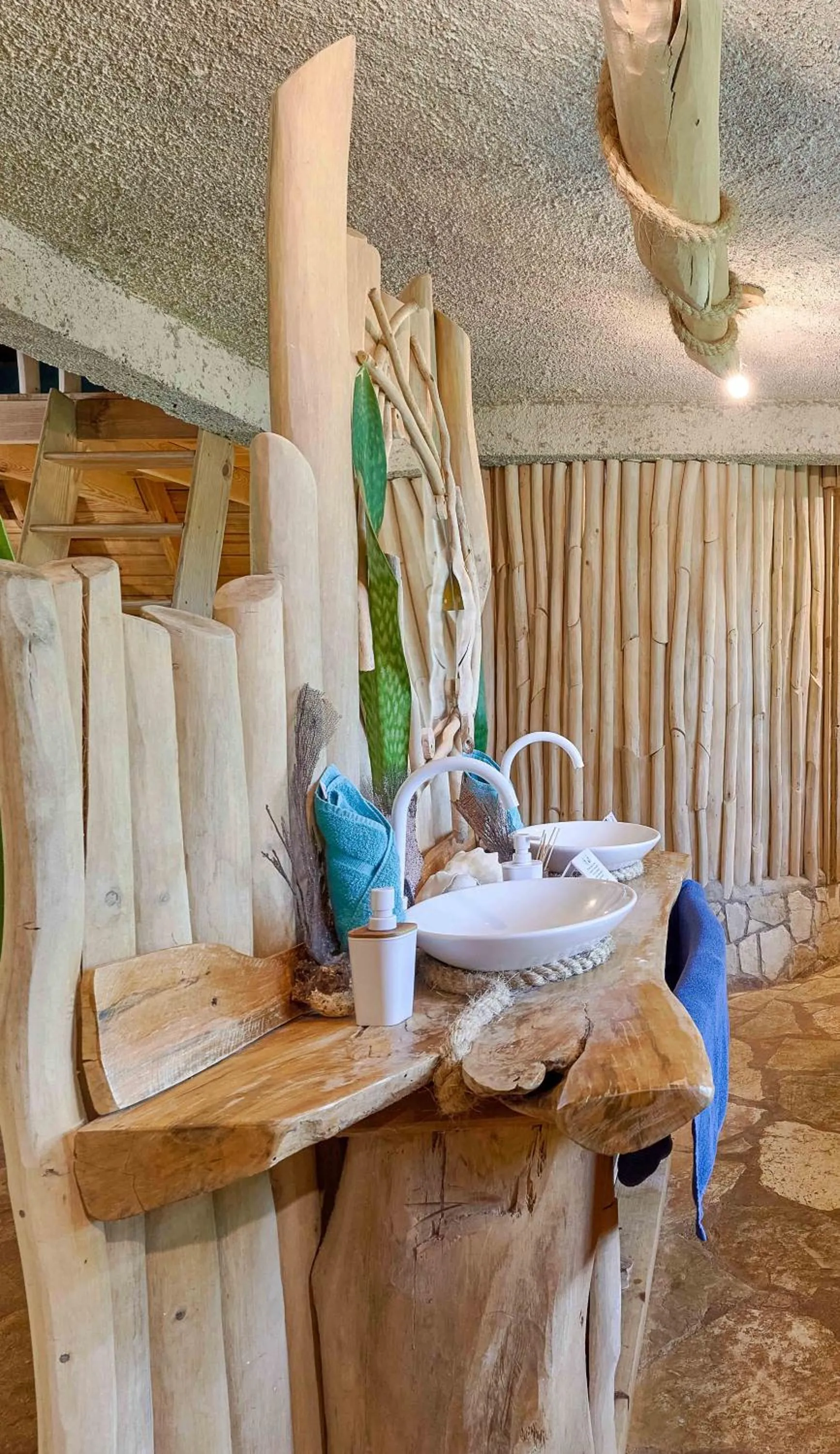 CHALET TROPICAL Hotel & Restaurant-Pizzeria