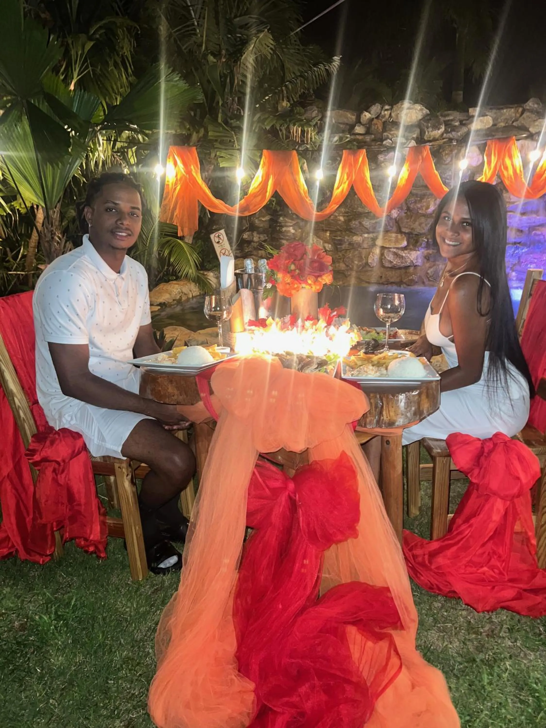 Food and drinks in CHALET TROPICAL Hotel & Restaurant-Pizzeria