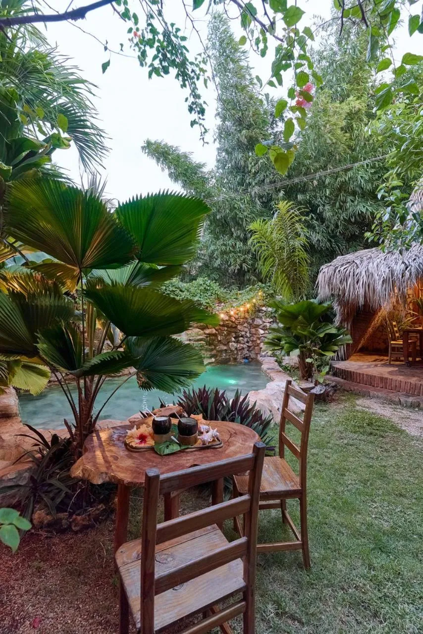 CHALET TROPICAL Hotel & Restaurant-Pizzeria